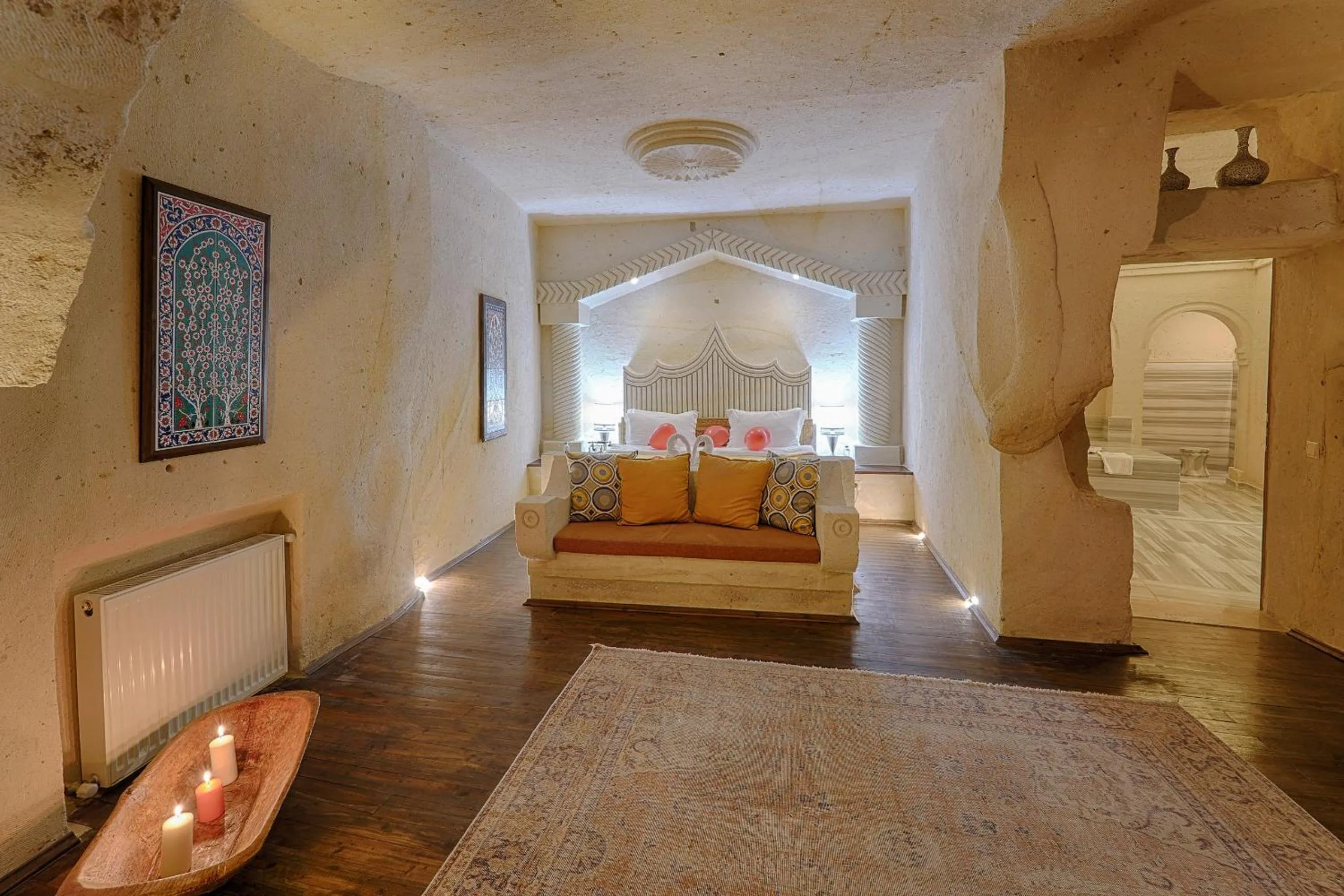 Bed in Taru Cave Suites