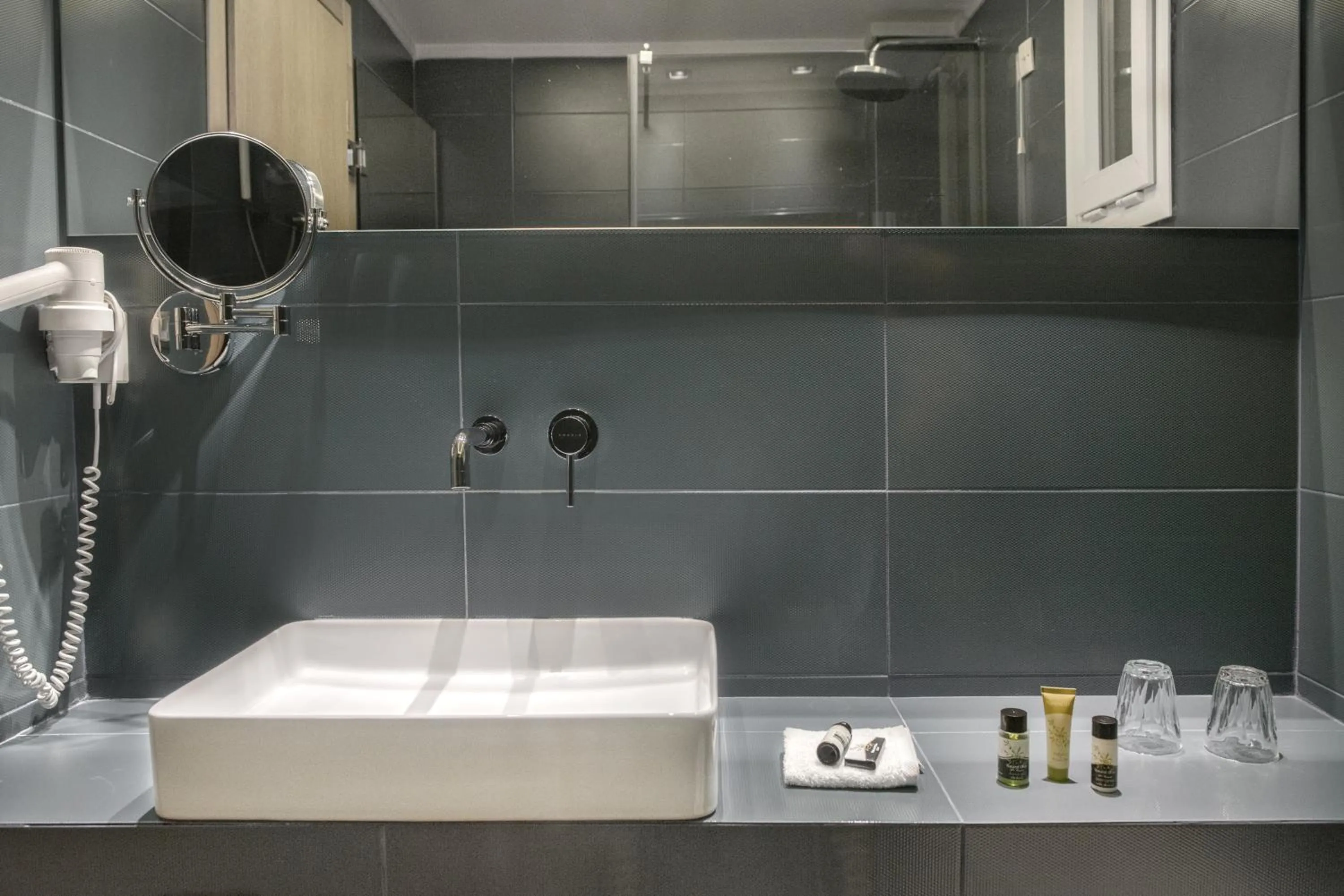 Toilet in Pyrgos Hotel