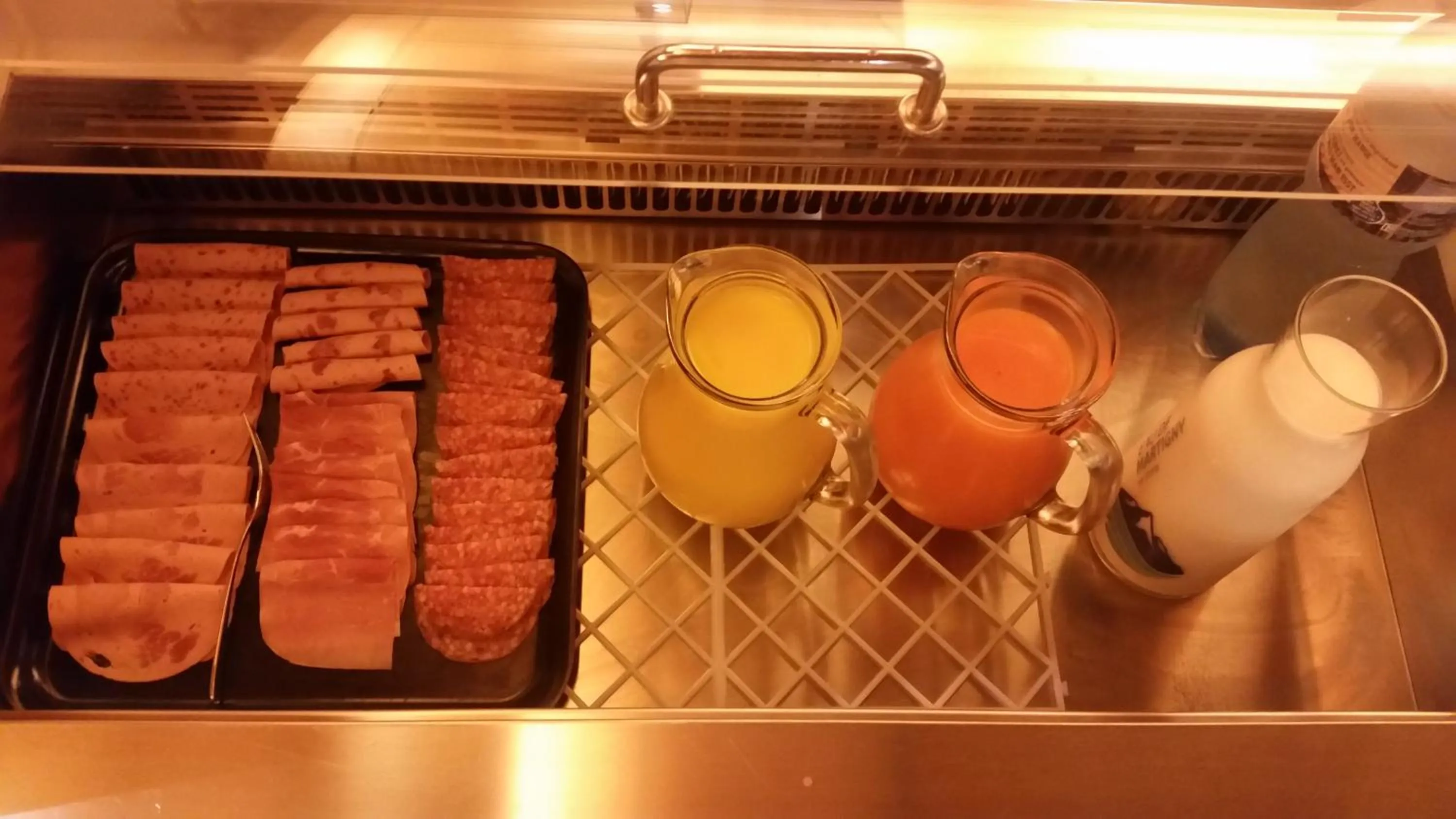 Buffet breakfast in Motel des Sports Martigny