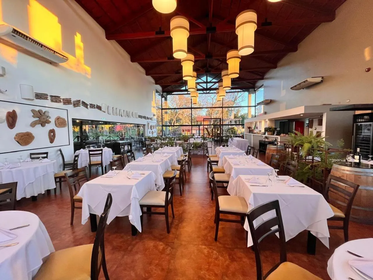 Restaurant/places to eat in Village Cataratas