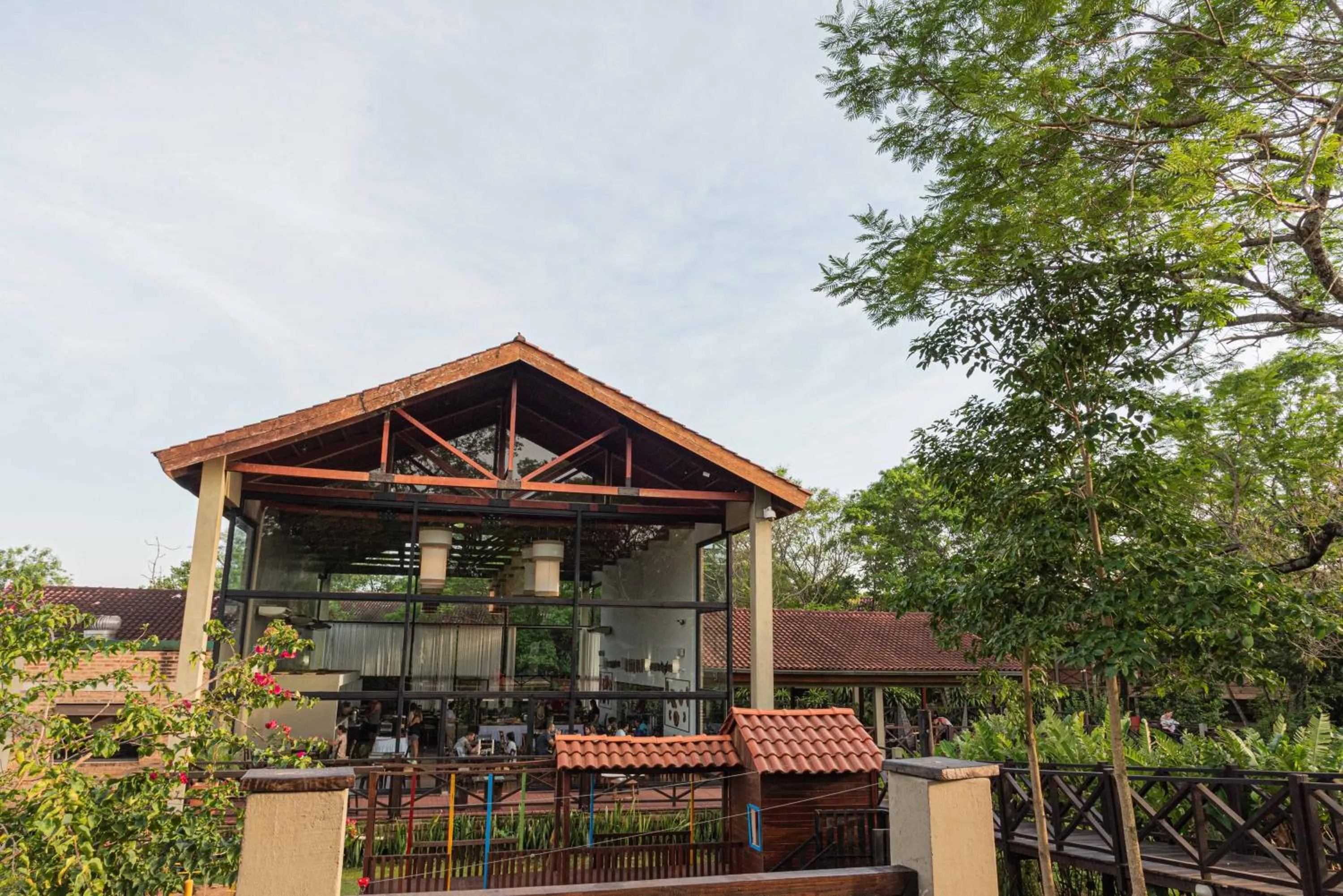 Restaurant/places to eat in Village Cataratas