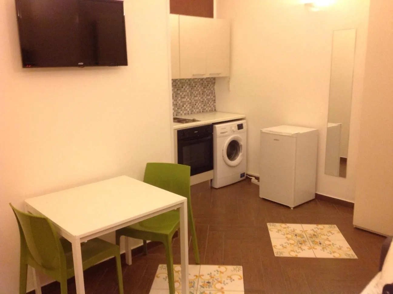 TV and multimedia in Palazzo della Poesia Casa Vacanze