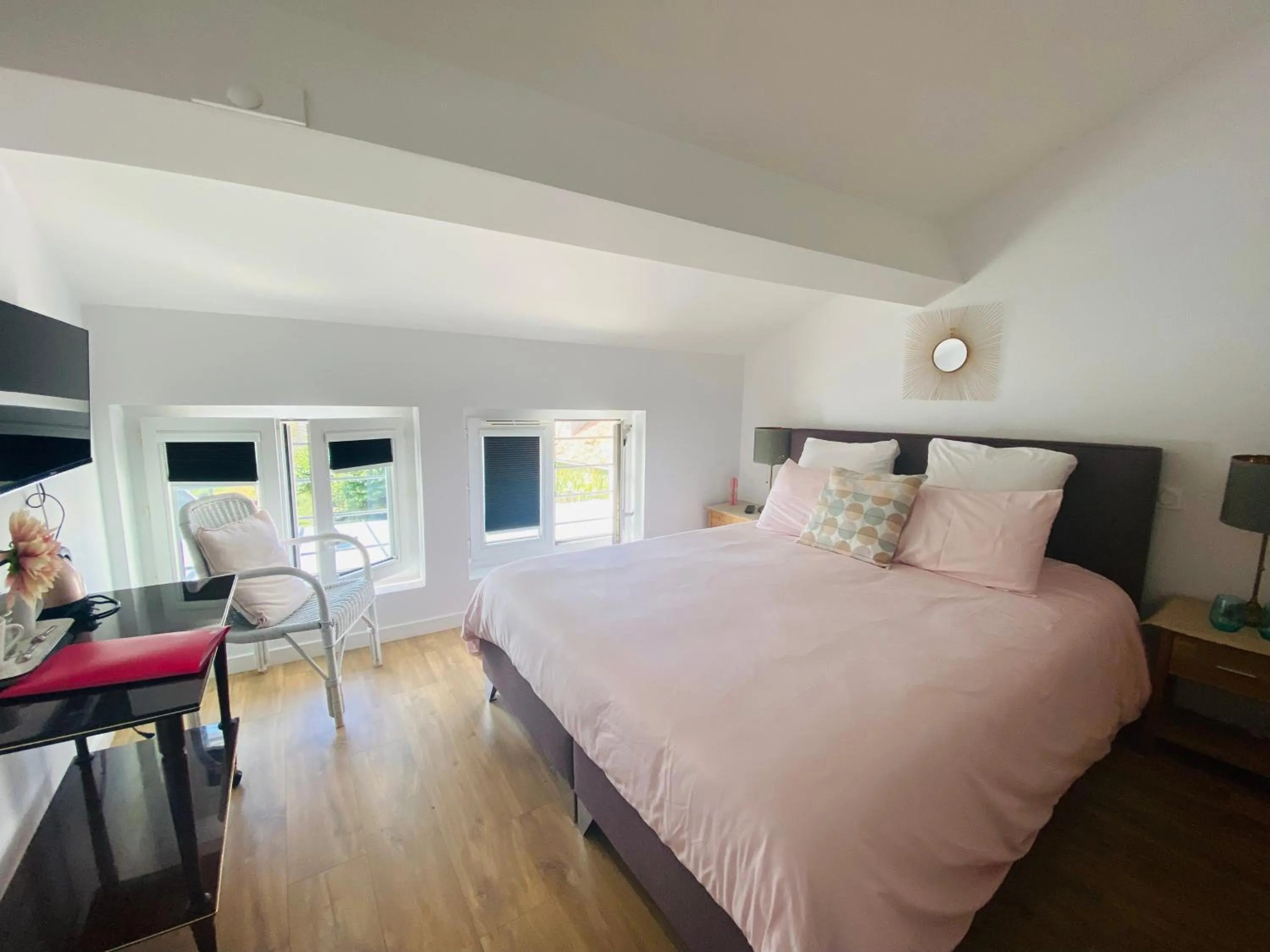 Photo of the whole room, Bed in La Dormance