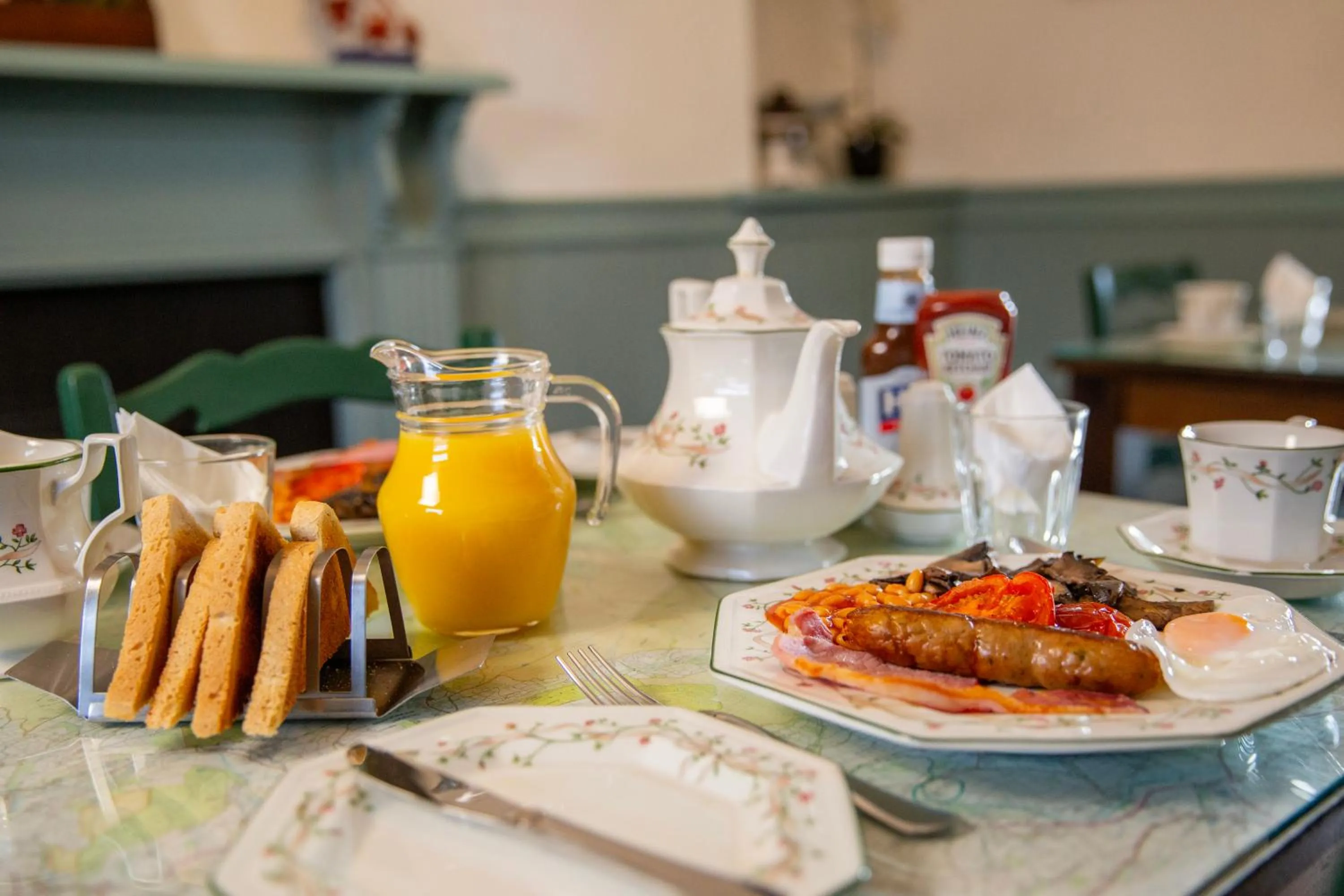 Breakfast in Ty Newydd B&B