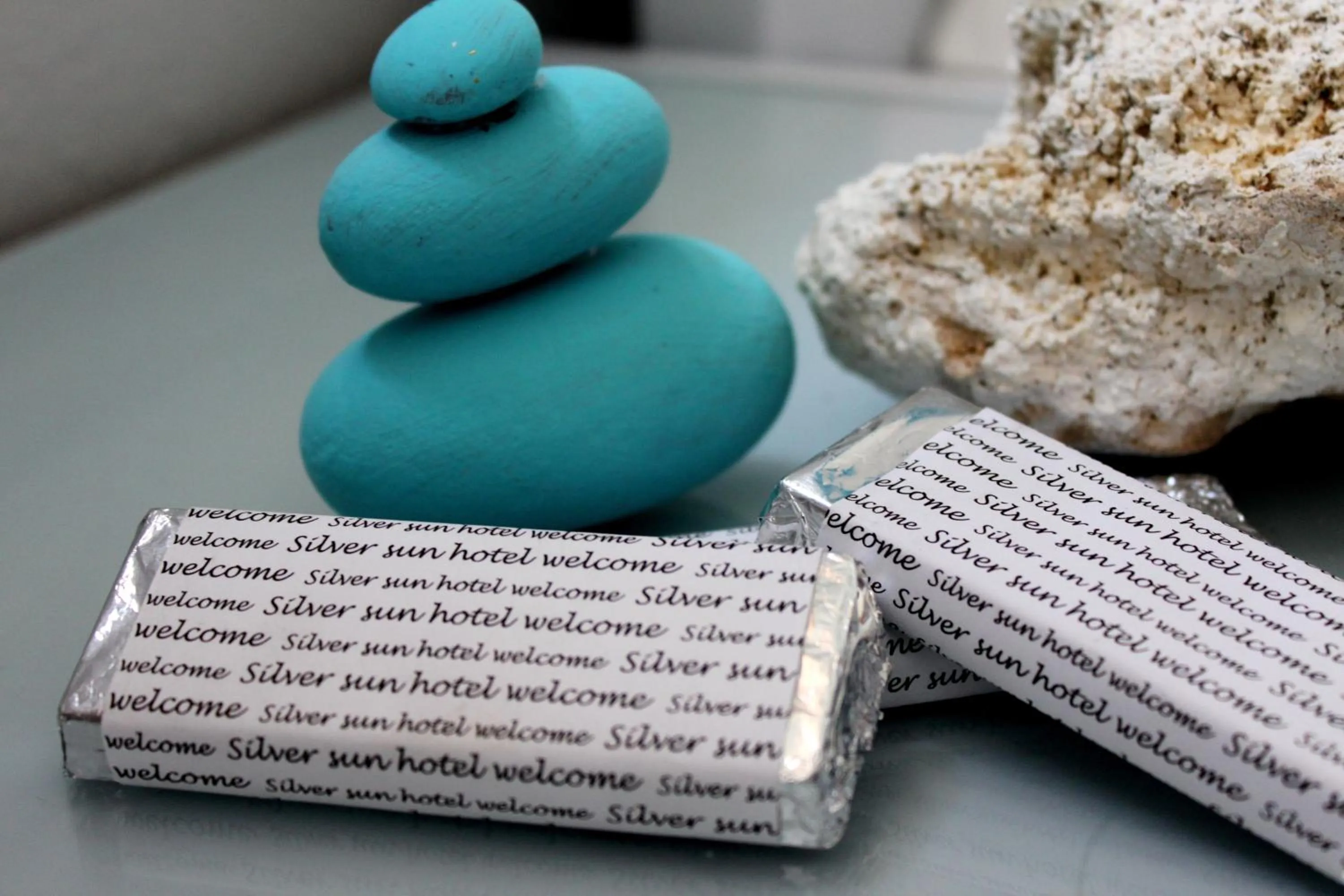 Decorative detail in Silver Sun Studios & Apartments