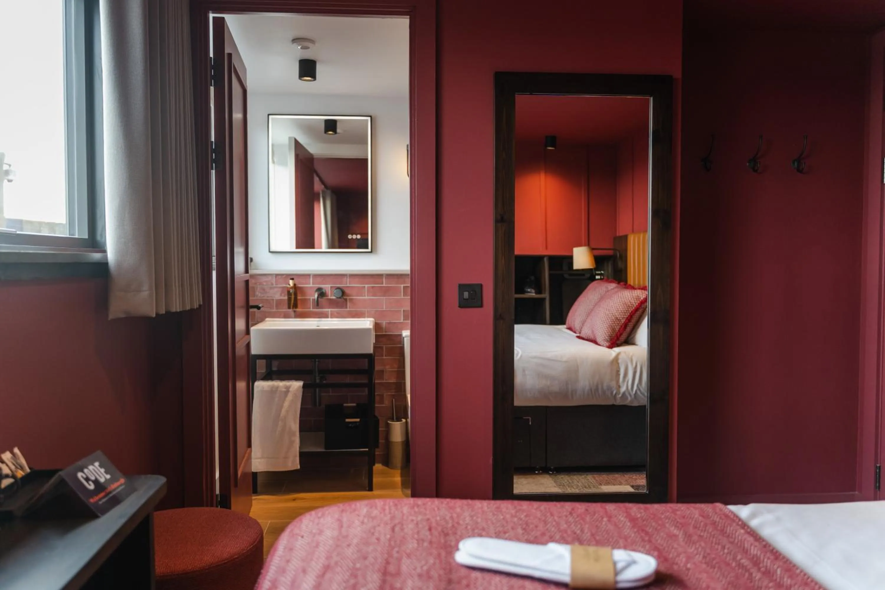 Bathroom, Bed in CODE - The Court, Edinburgh