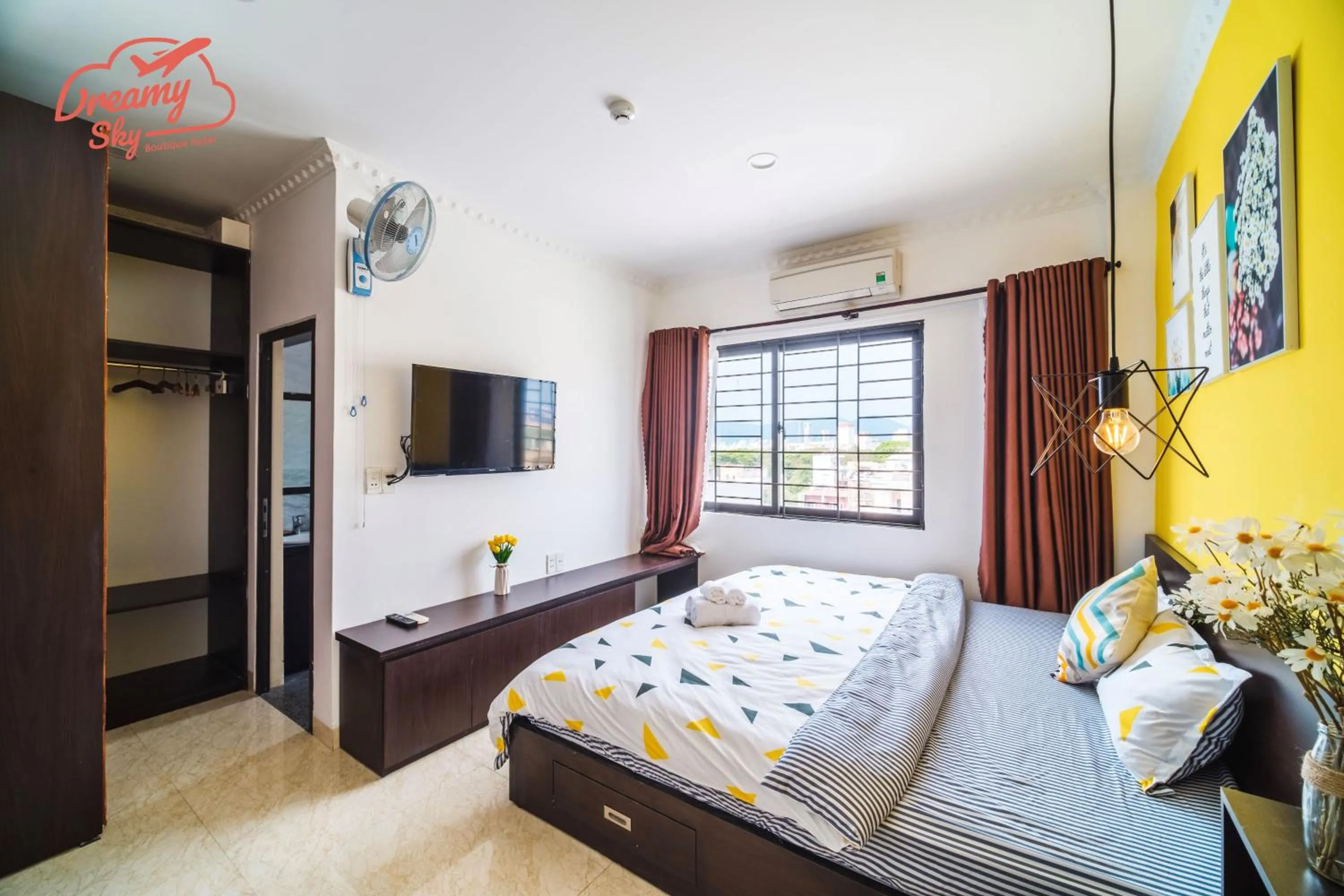 Photo of the whole room, Bed in Dreamy Sky - Airport View Boutique Hotel