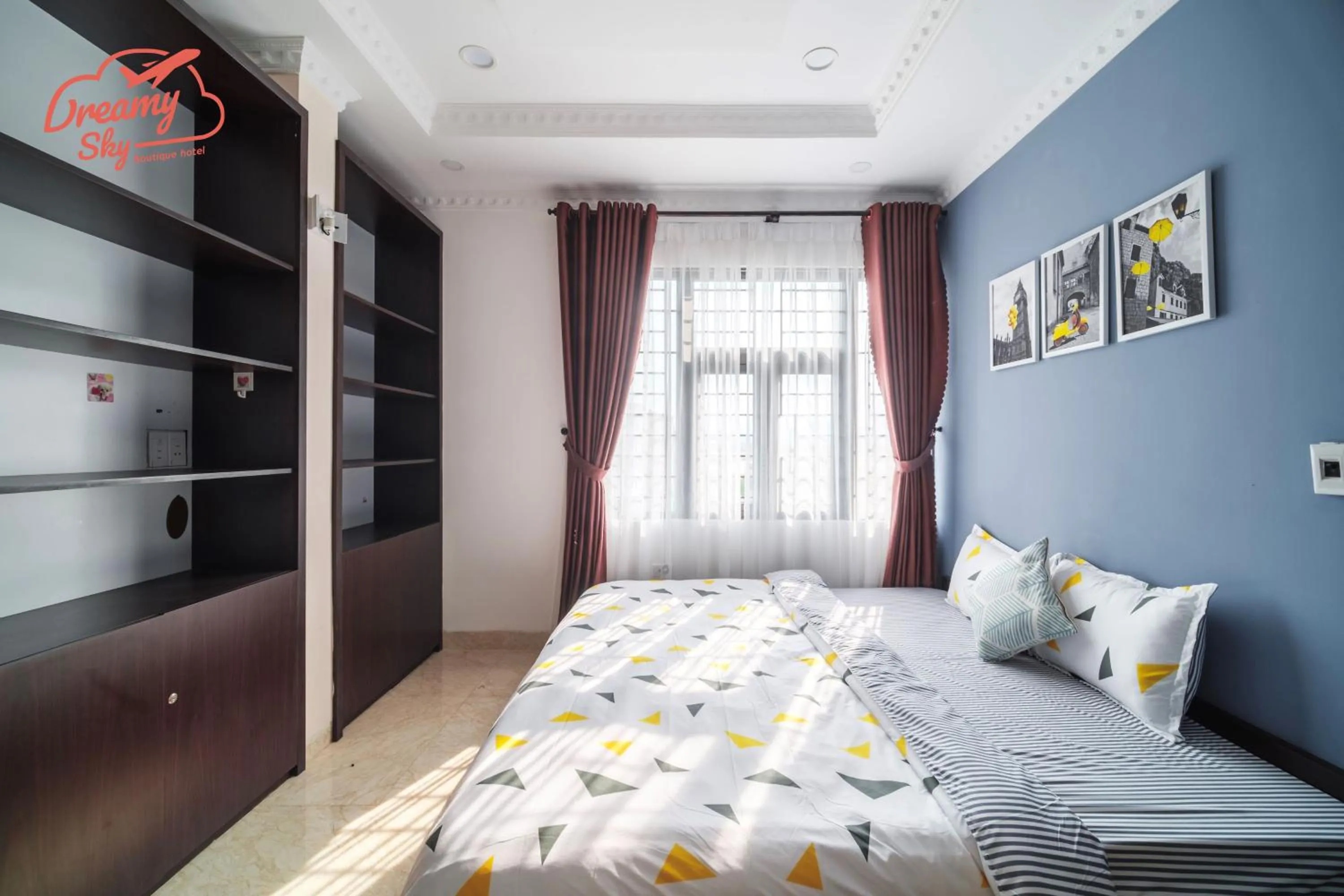 Bed in Dreamy Sky - Airport View Boutique Hotel