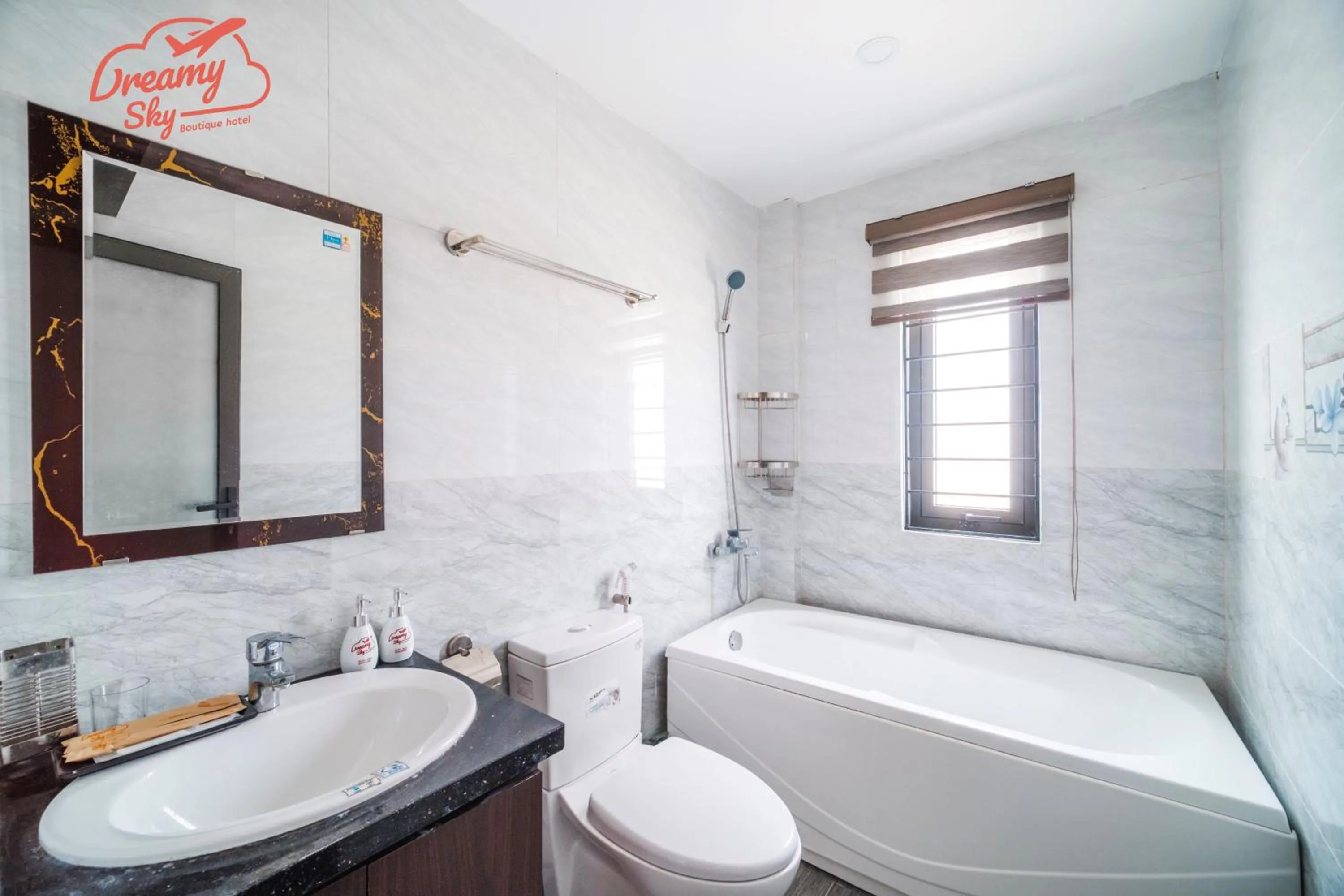 Bathroom in Dreamy Sky - Airport View Boutique Hotel