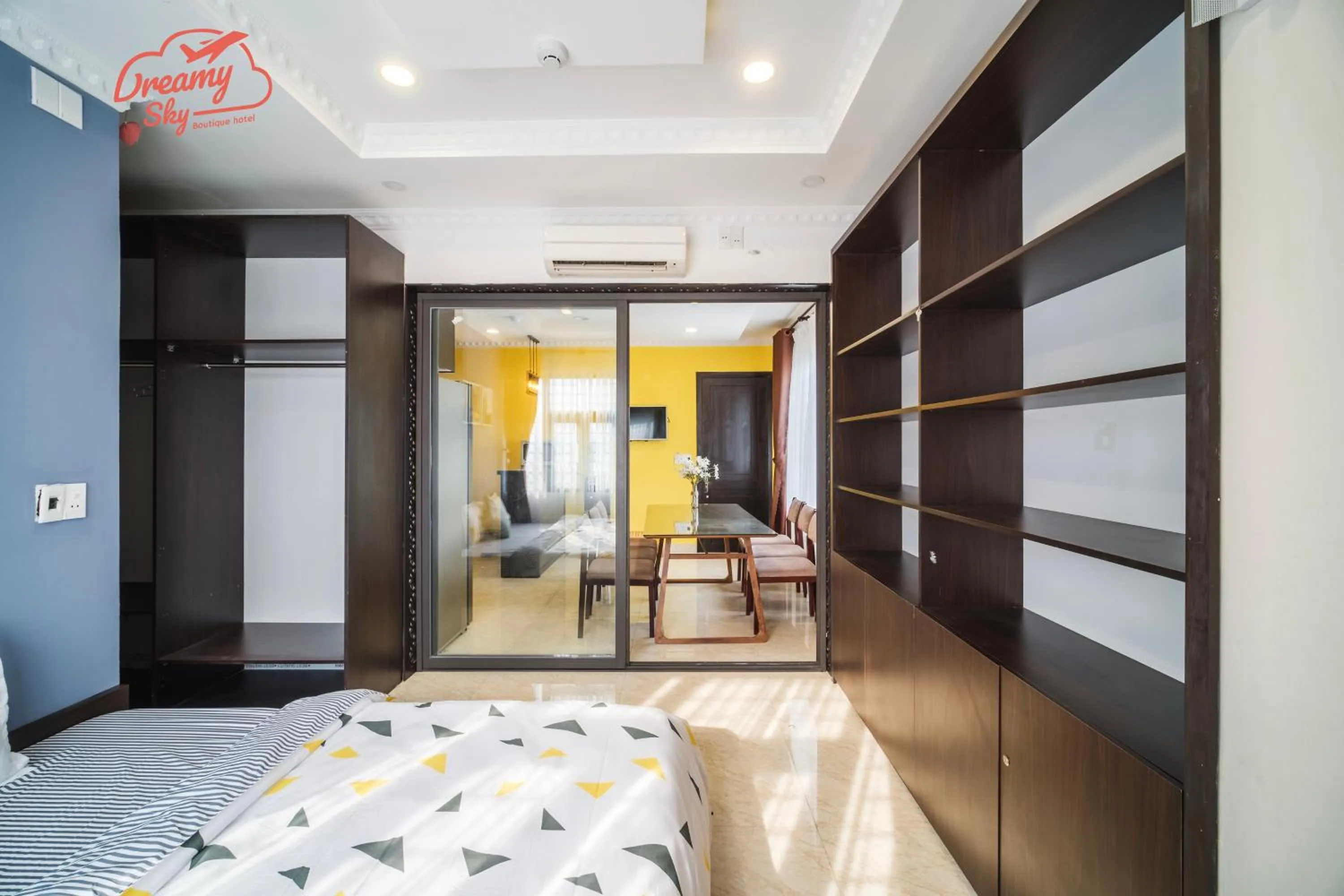 Kitchen or kitchenette, Bed in Dreamy Sky - Airport View Boutique Hotel