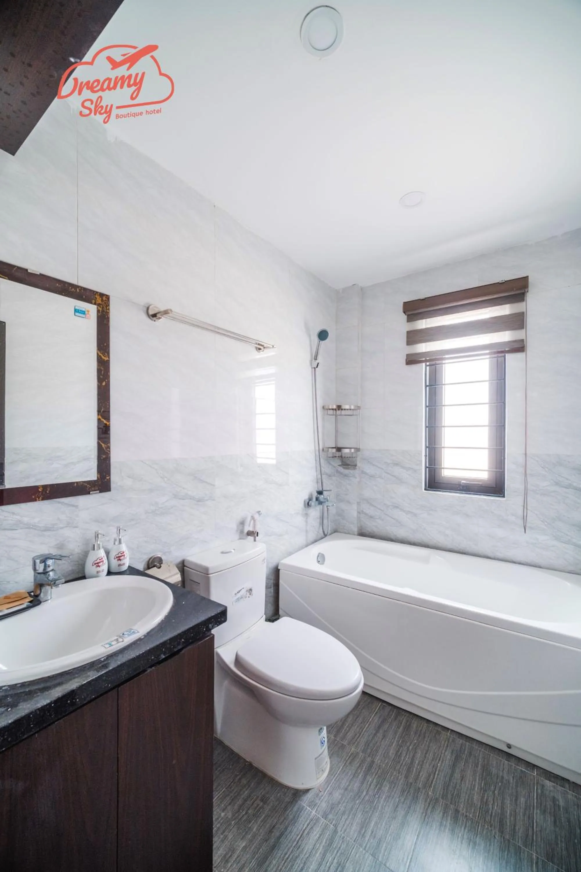 Toilet in Dreamy Sky - Airport View Boutique Hotel