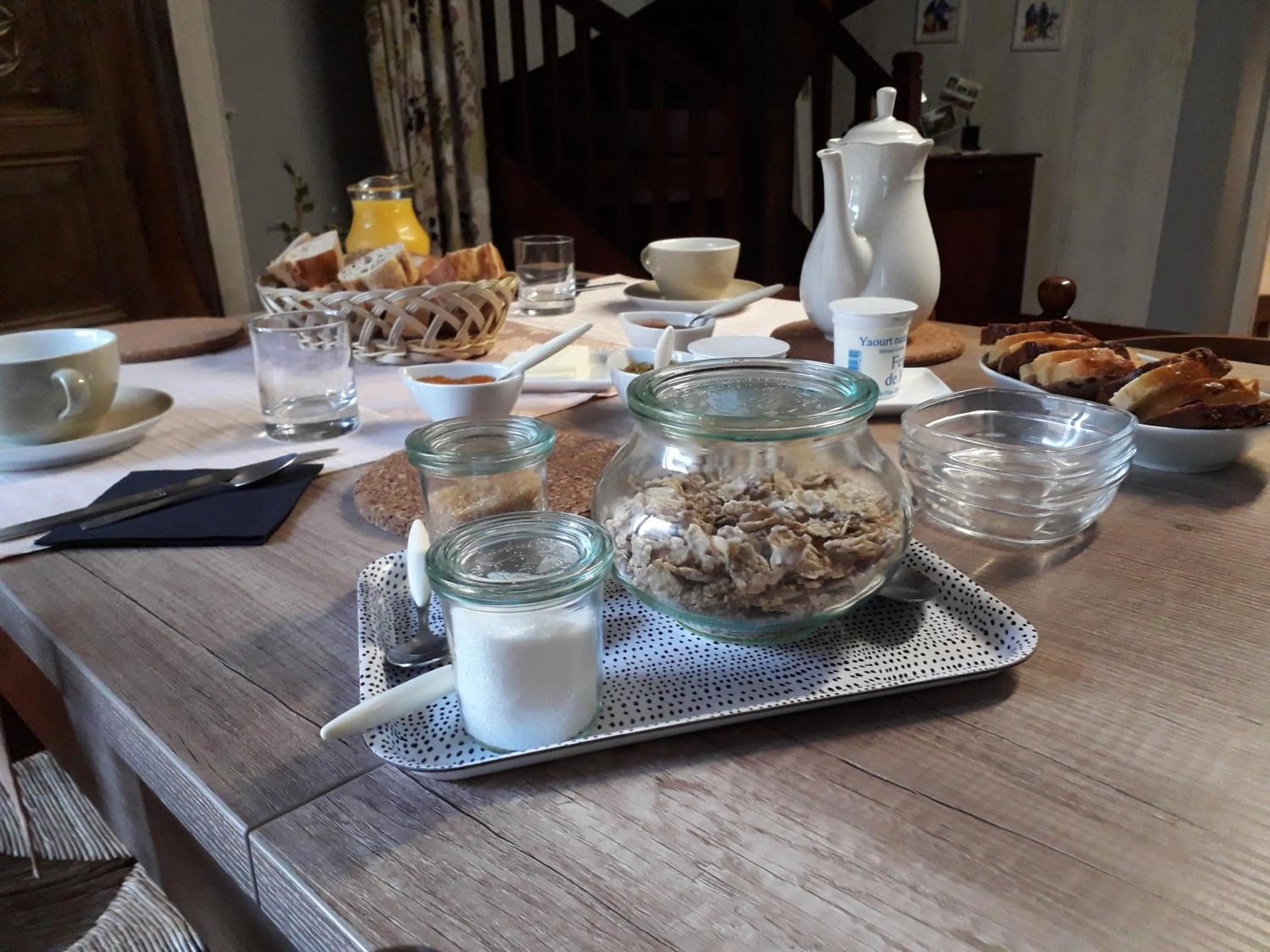 Continental breakfast in La vallée du Rivoal