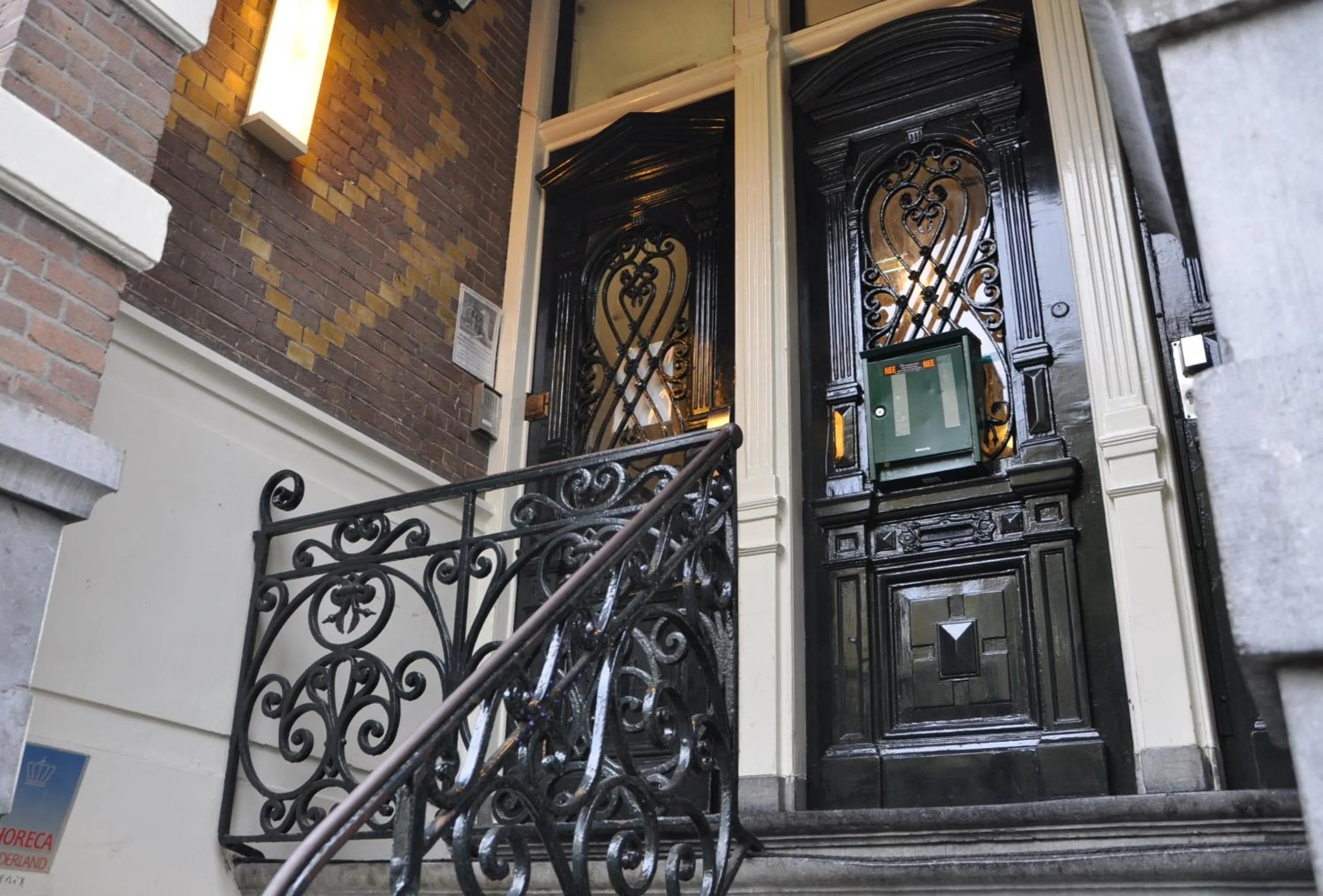 Facade/entrance in Hotel Amsterdam Inn