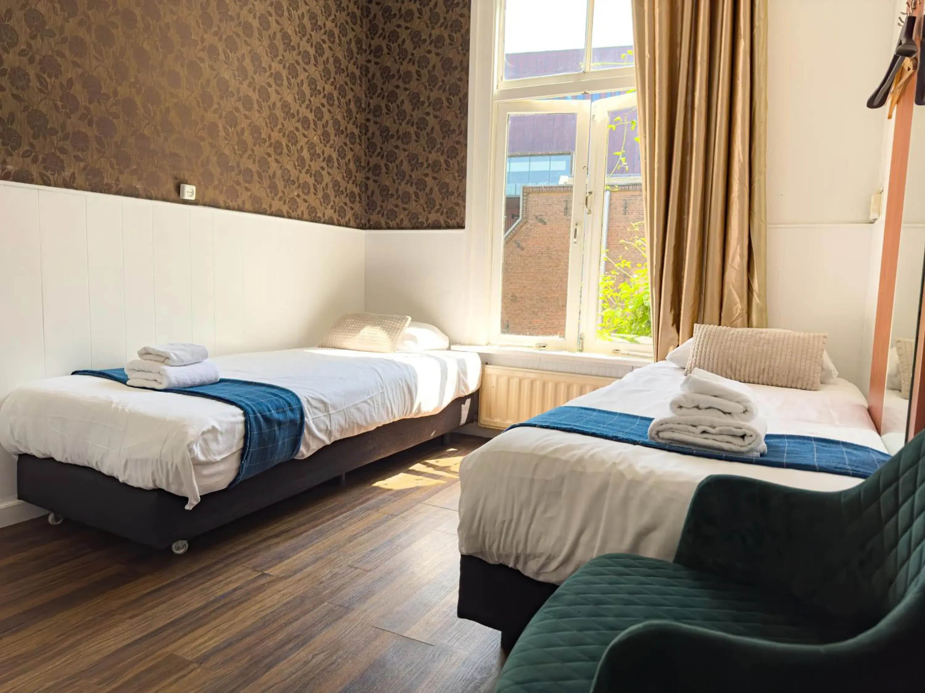 Twin Room in Hotel Amsterdam Inn Twin Room in Hotel Amsterdam Inn