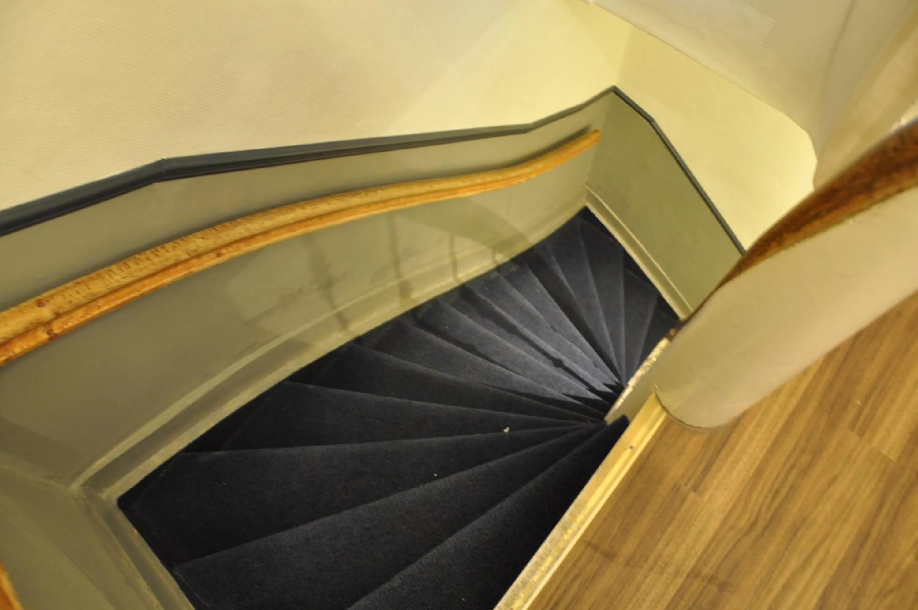 Decorative detail in Hotel Amsterdam Inn