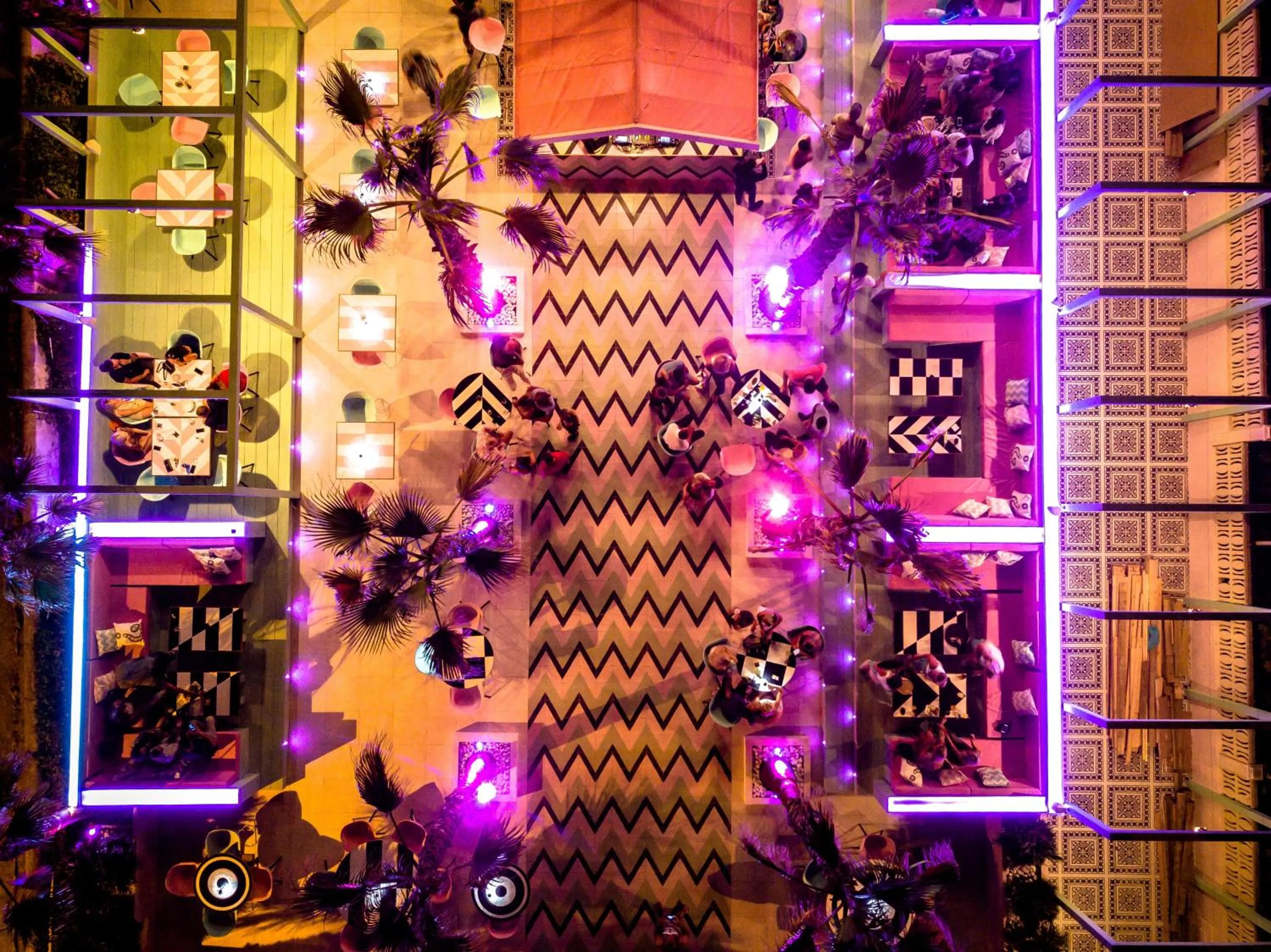 Restaurant/places to eat in Wi-Ki-Woo Boutique Hotel