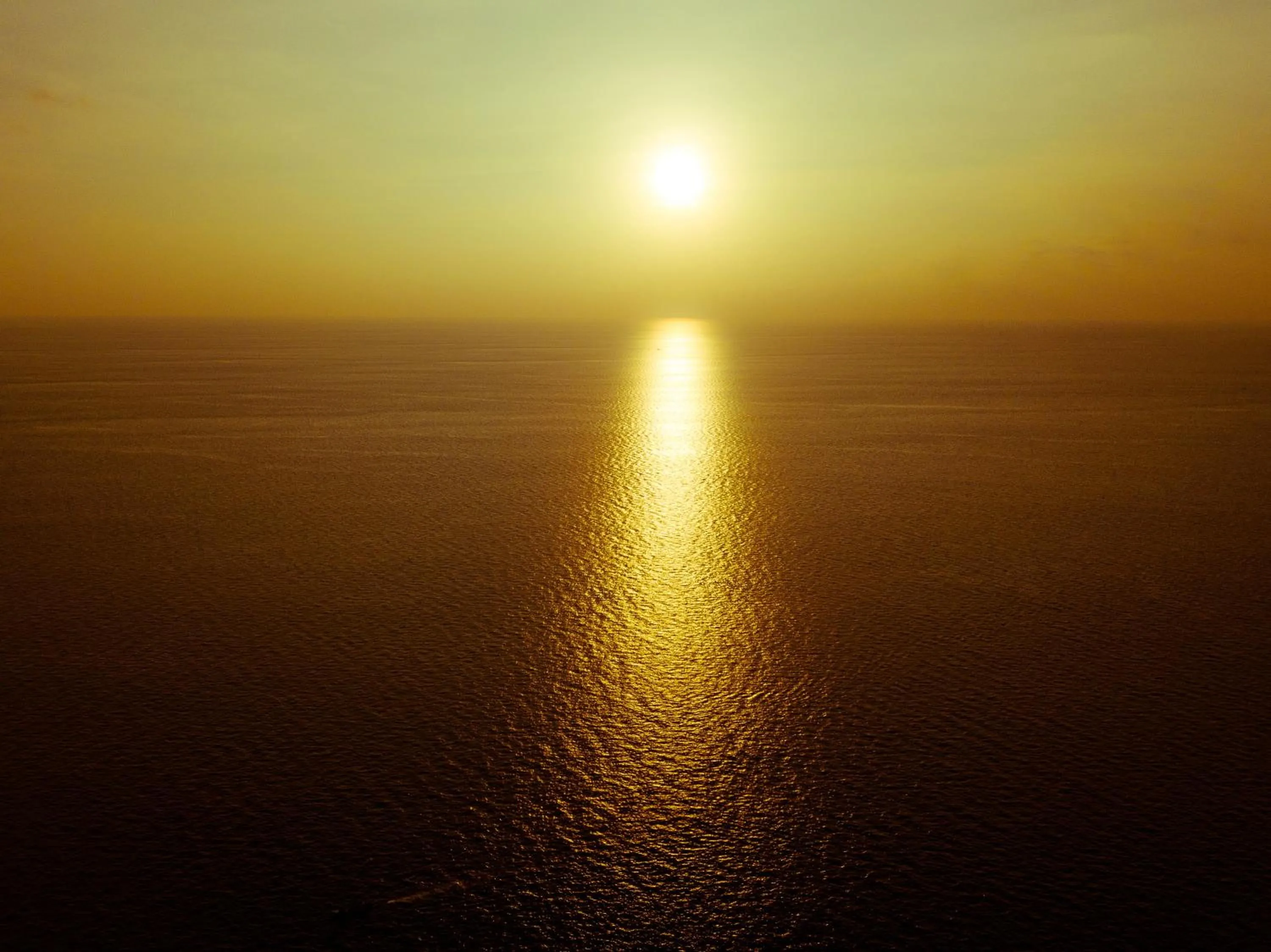 Beach in Wi-Ki-Woo Boutique Hotel