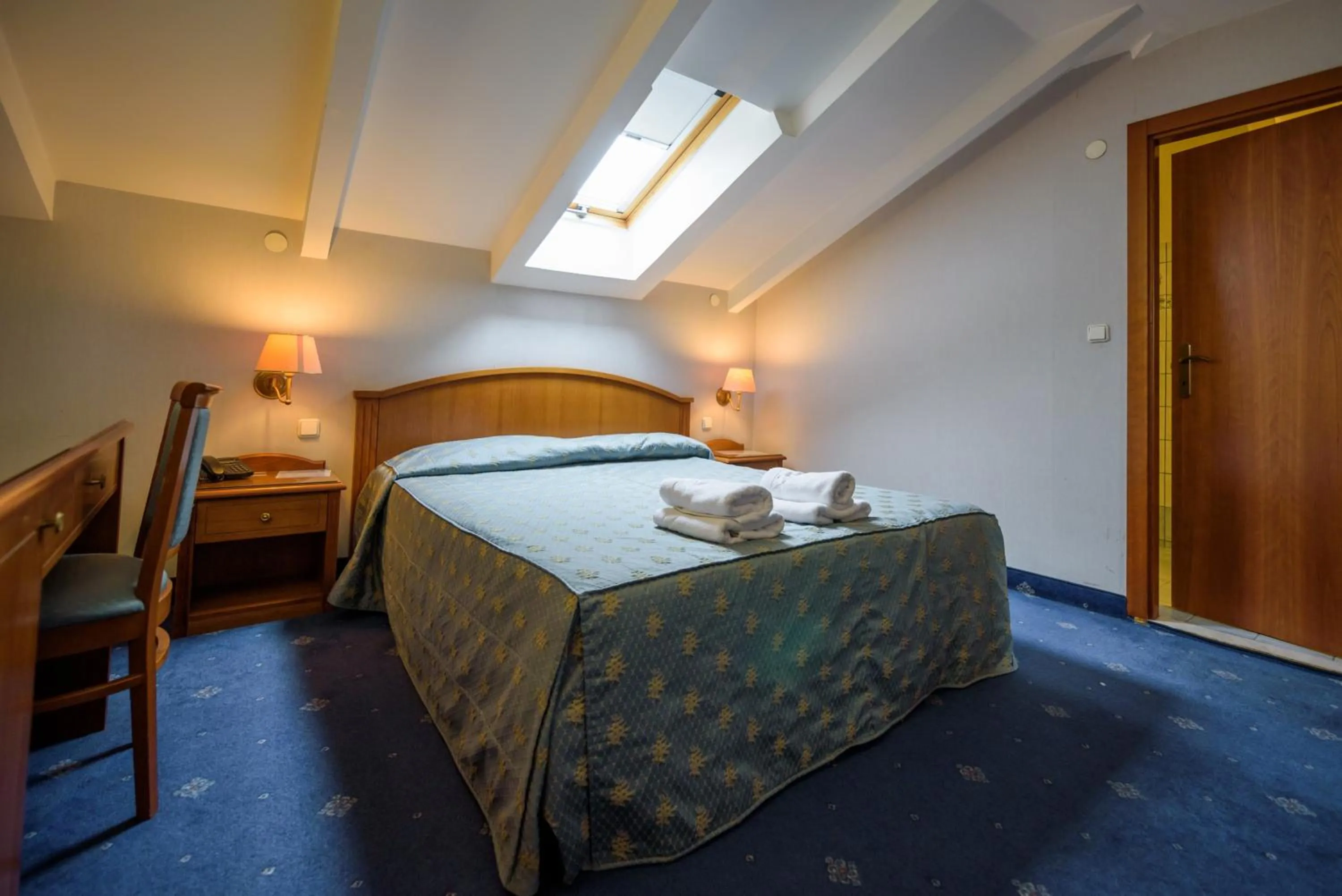 View (from property/room), Bed in Hotel Kastoria in Kastoria City