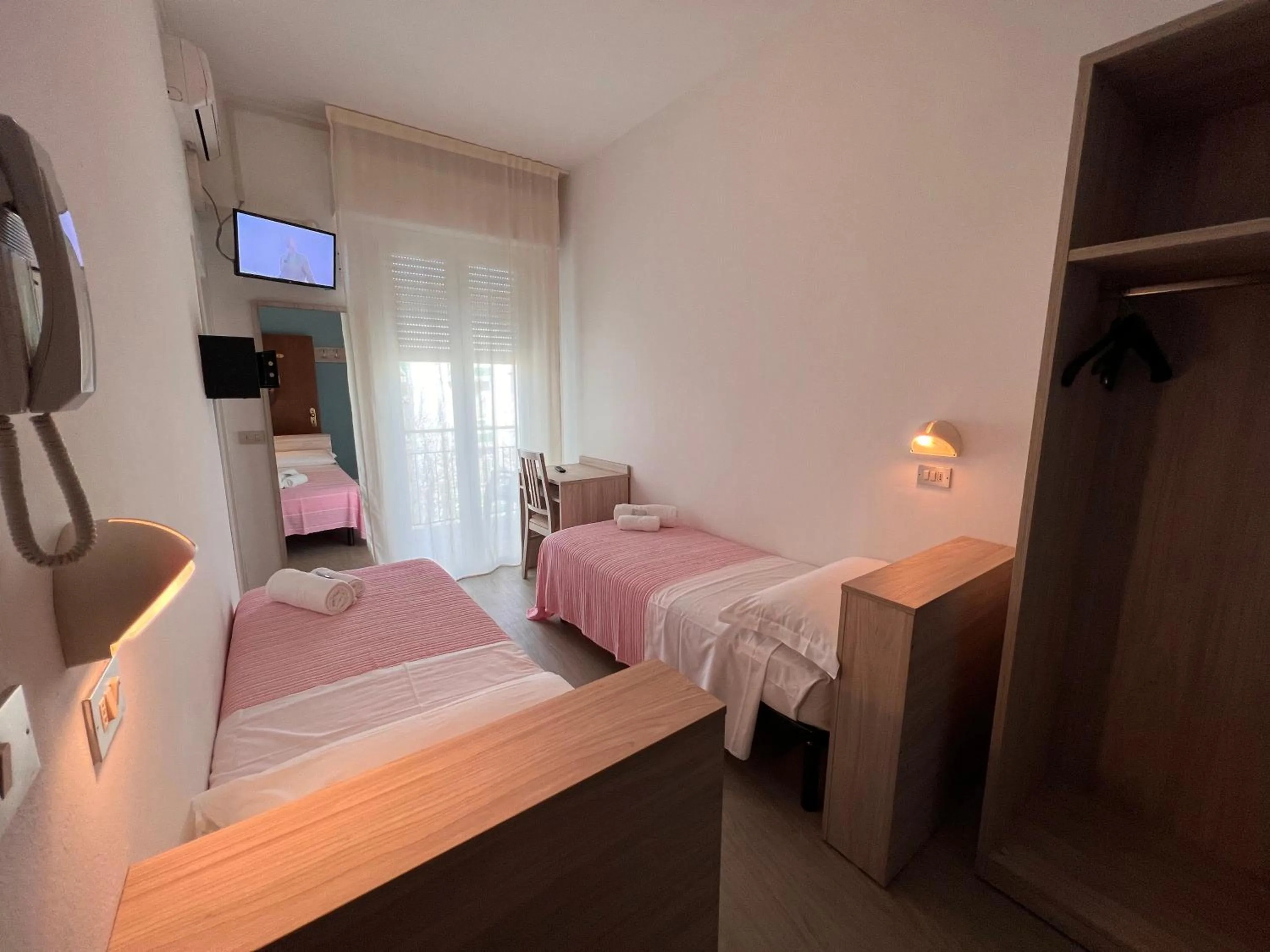 Bed in Hotel Damma's, Dipendenza Zamagna