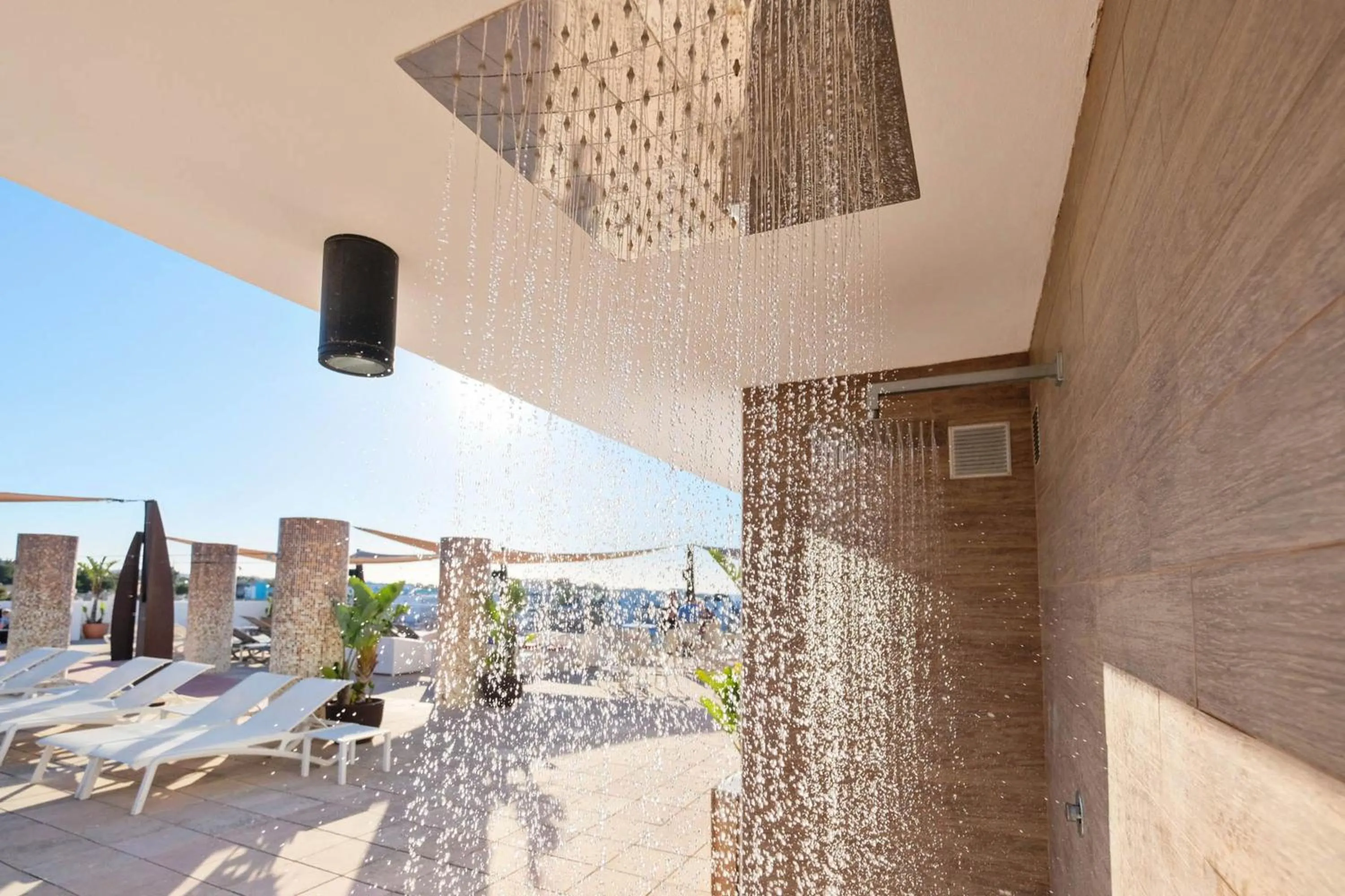 Decorative detail in azuLine Hotel Bergantin