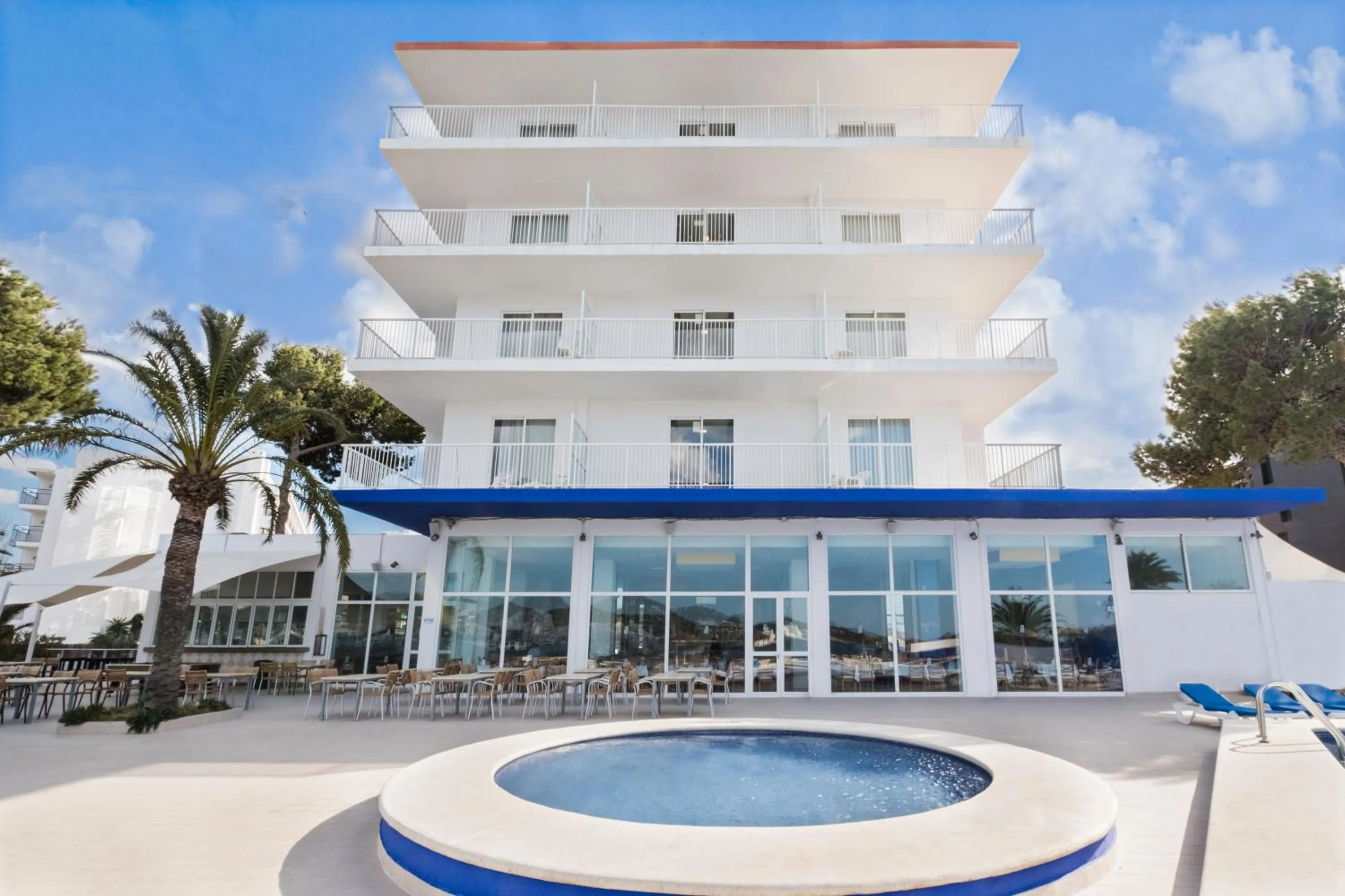 Facade/entrance in azuLine Hoteles Mar Amantis & II
