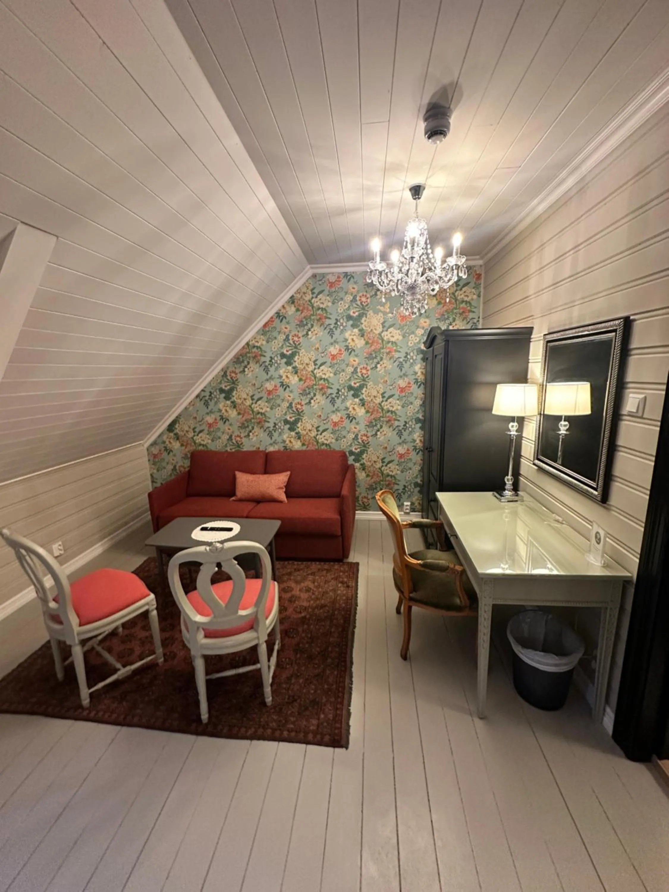 Living room in Hofslund Fjord Hotel