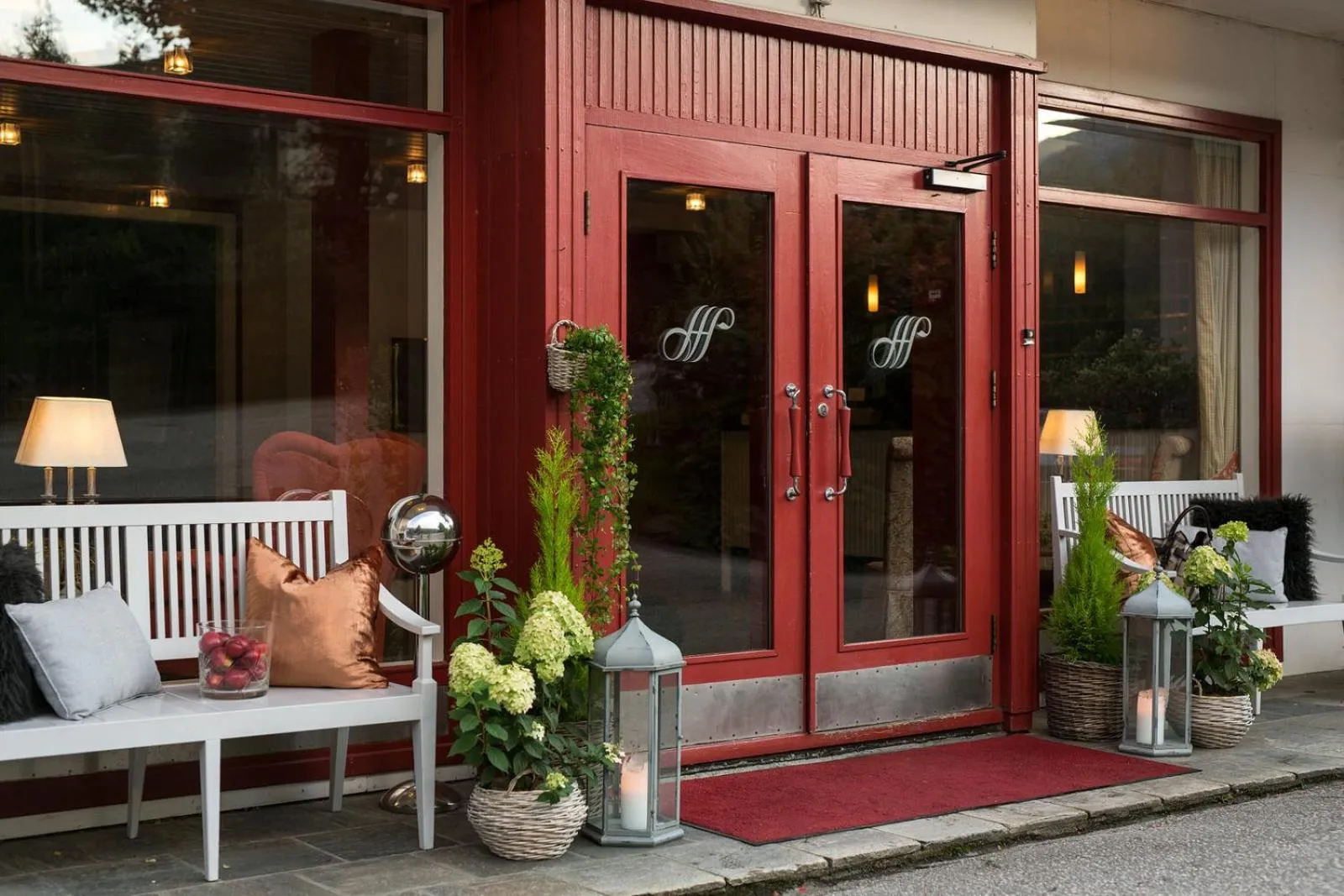 Property building in Hofslund Fjord Hotel