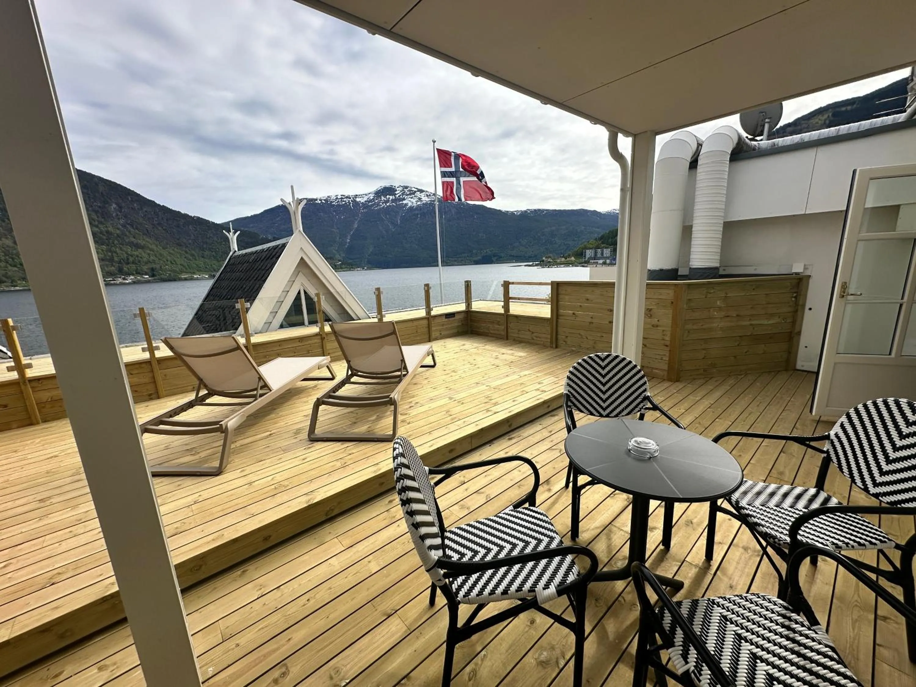 Patio in Hofslund Fjord Hotel