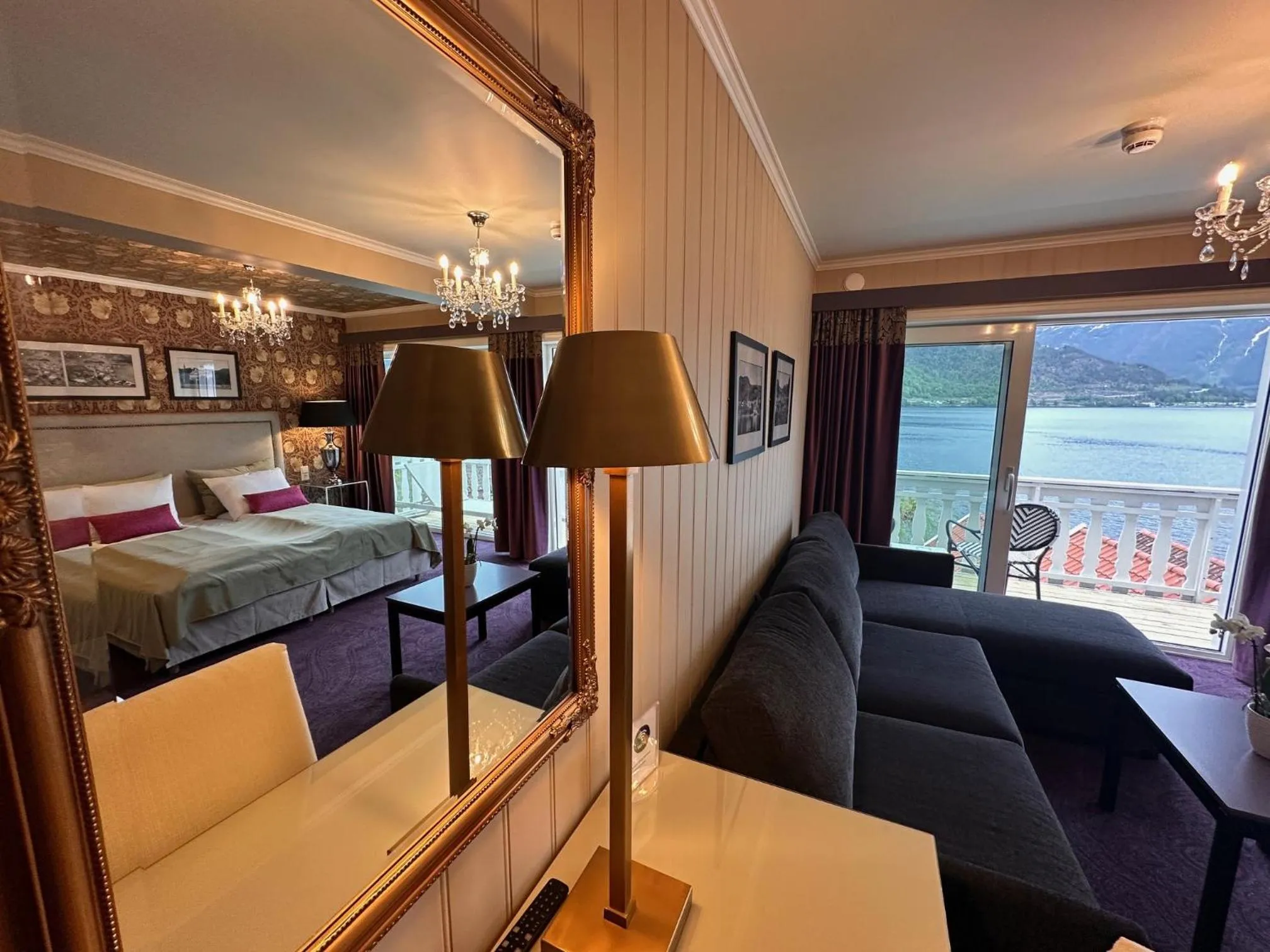 Seating area, Bed in Hofslund Fjord Hotel