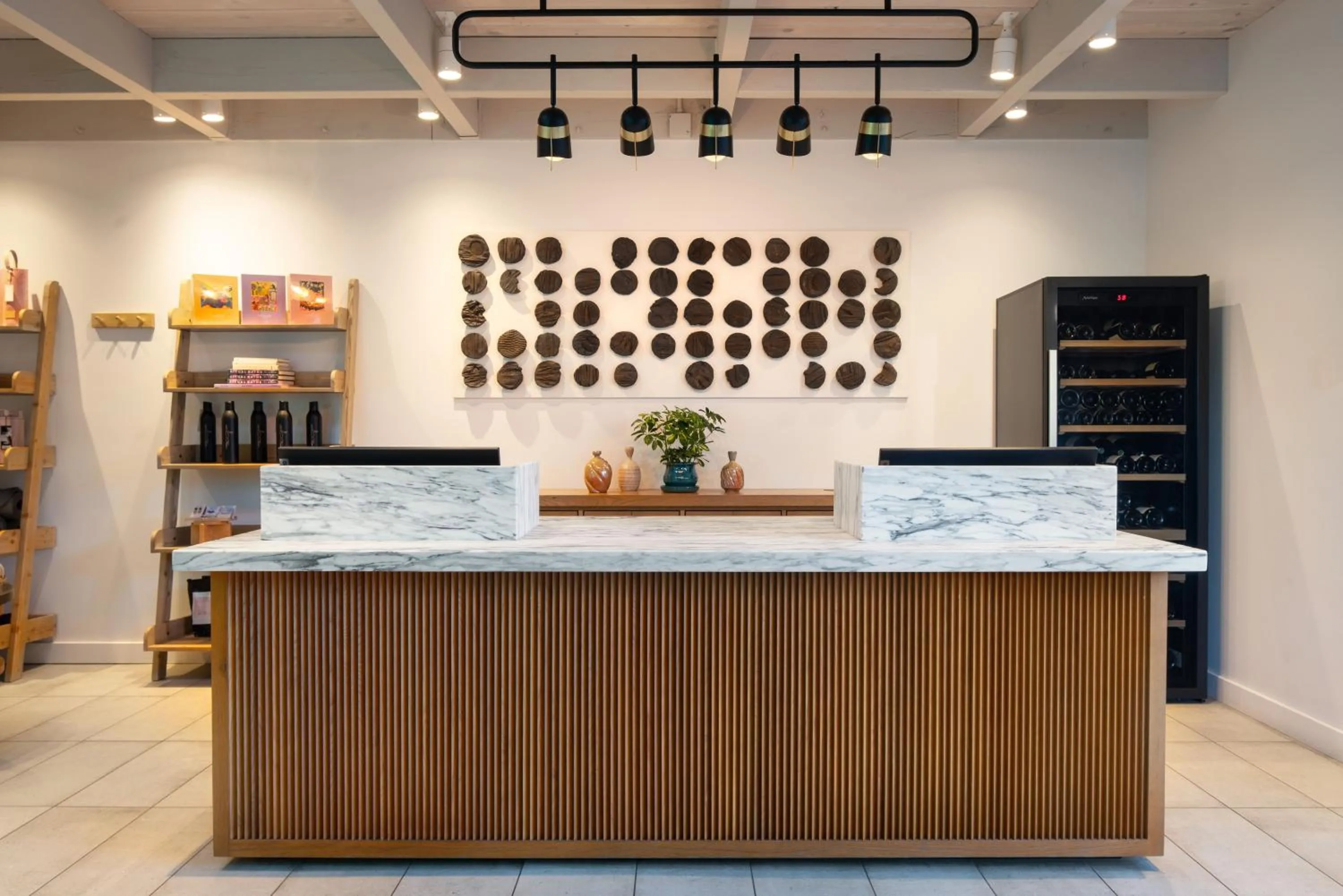 Lobby or reception in Dr Wilkinsons Backyard Resort and Mineral Springs a Member of Design Hotels