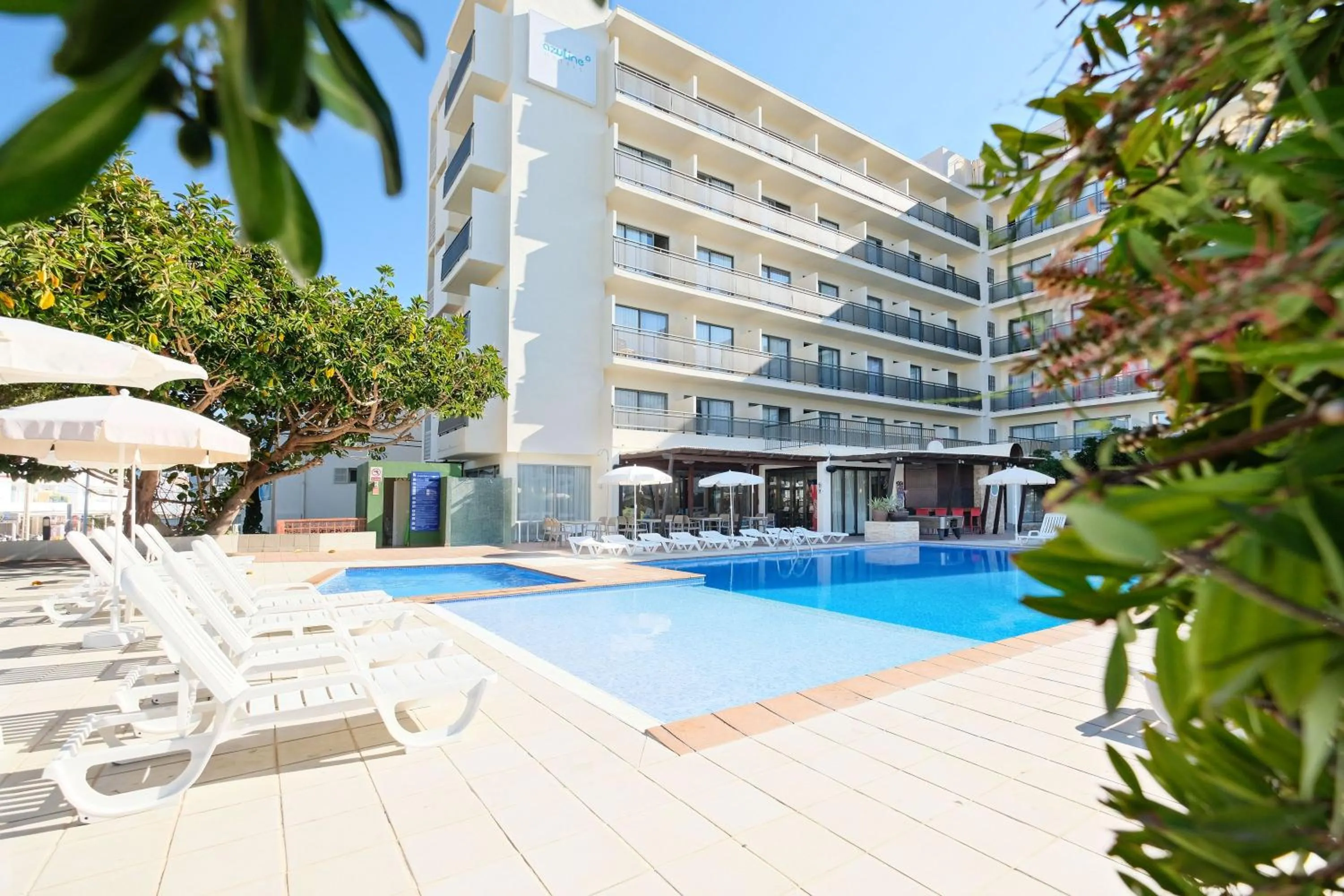 Facade/entrance in azuLine Hotel S'Anfora & Fleming