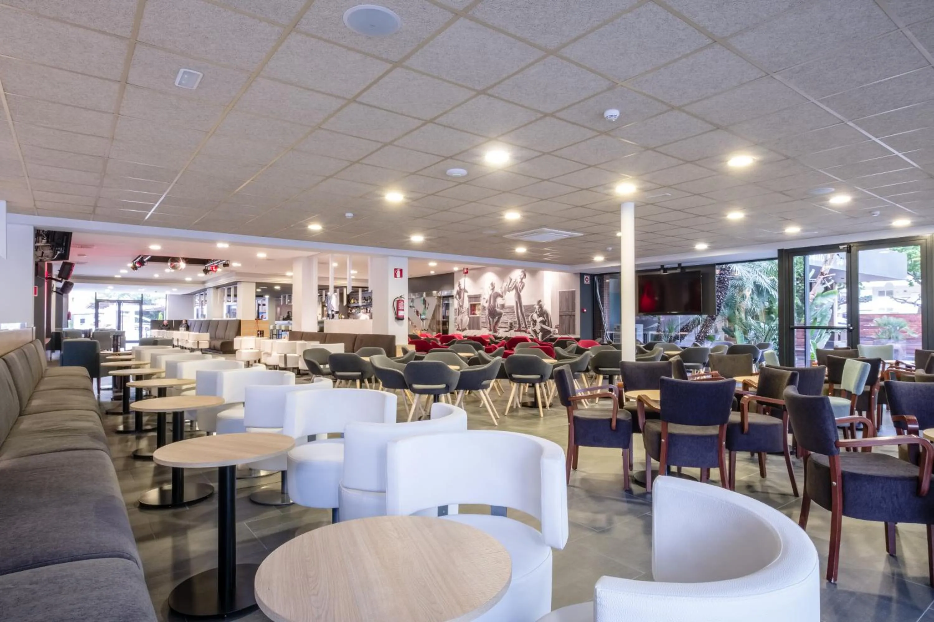 Other in Hotel California Garden