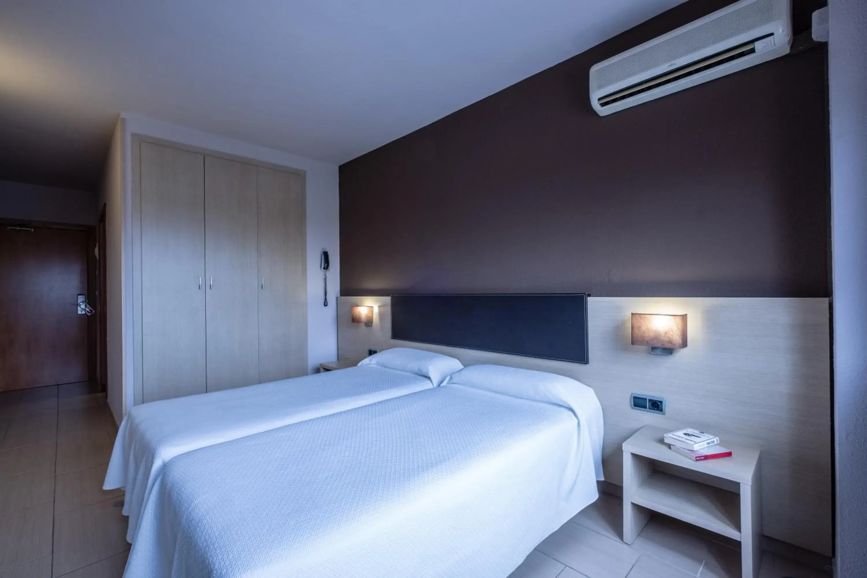 Double or Twin Room in Hotel California Garden Double or Twin Room in Hotel California Garden