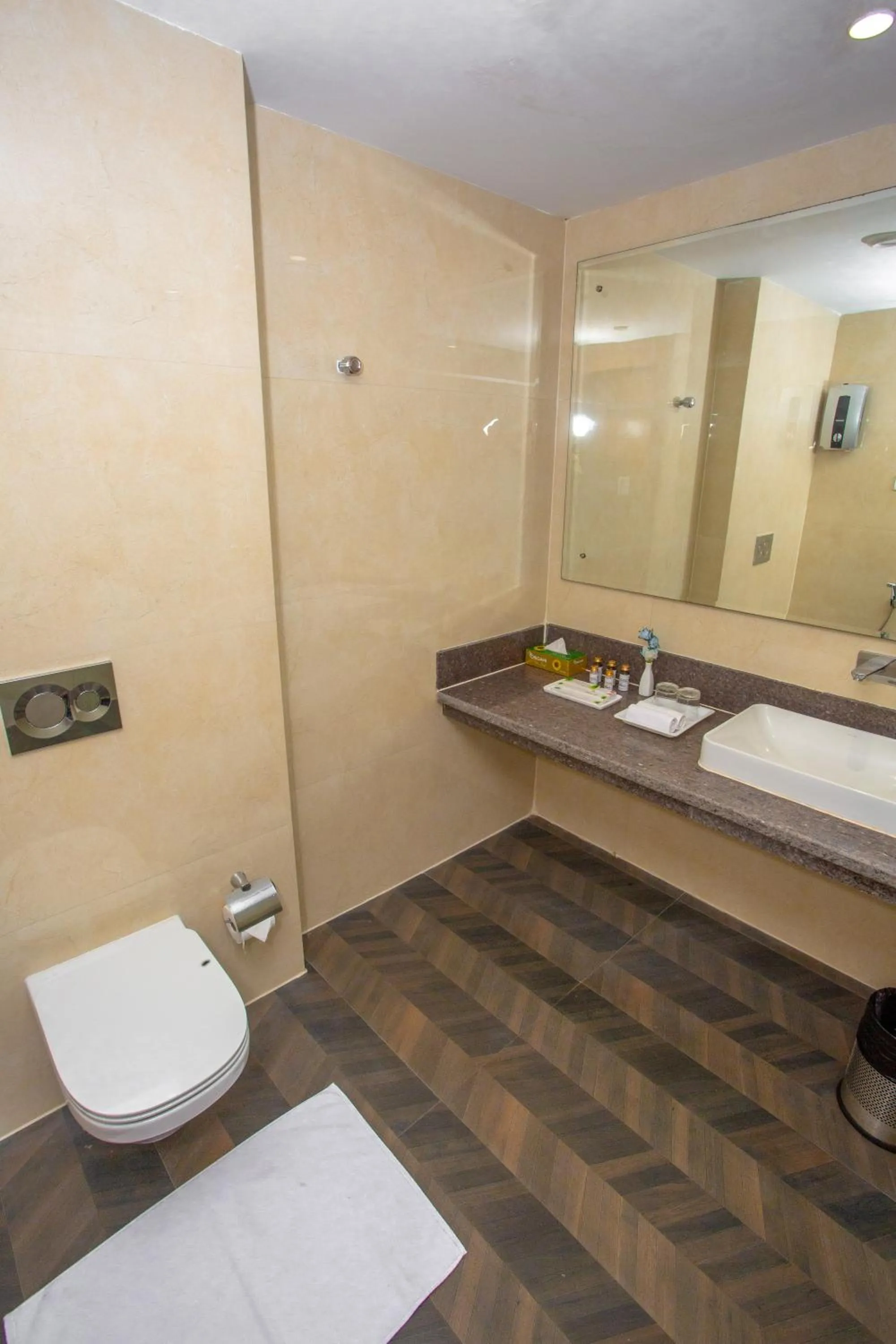 Property building in Citadel Hotel By Vinnca