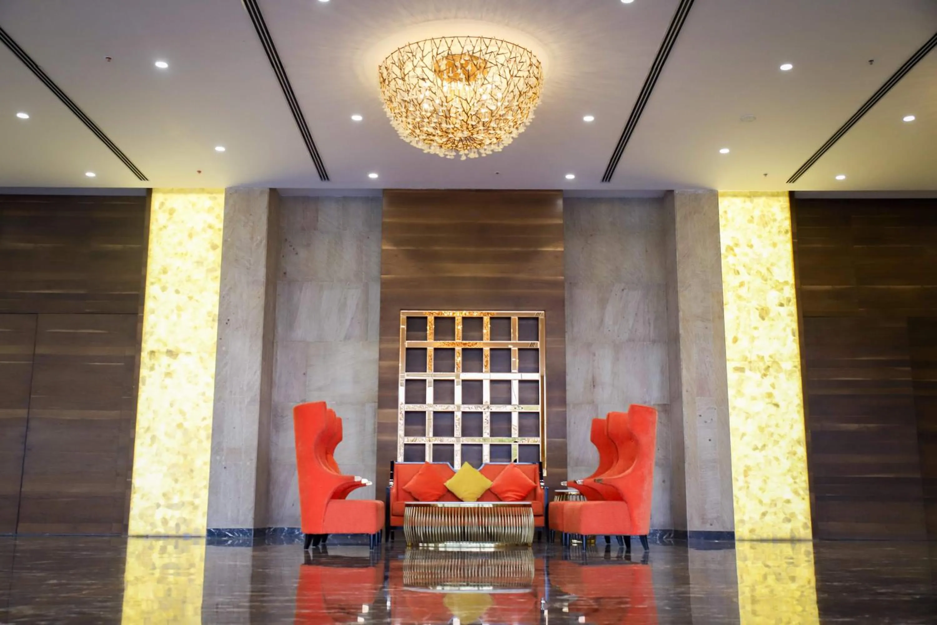 Property building in Citadel Hotel By Vinnca