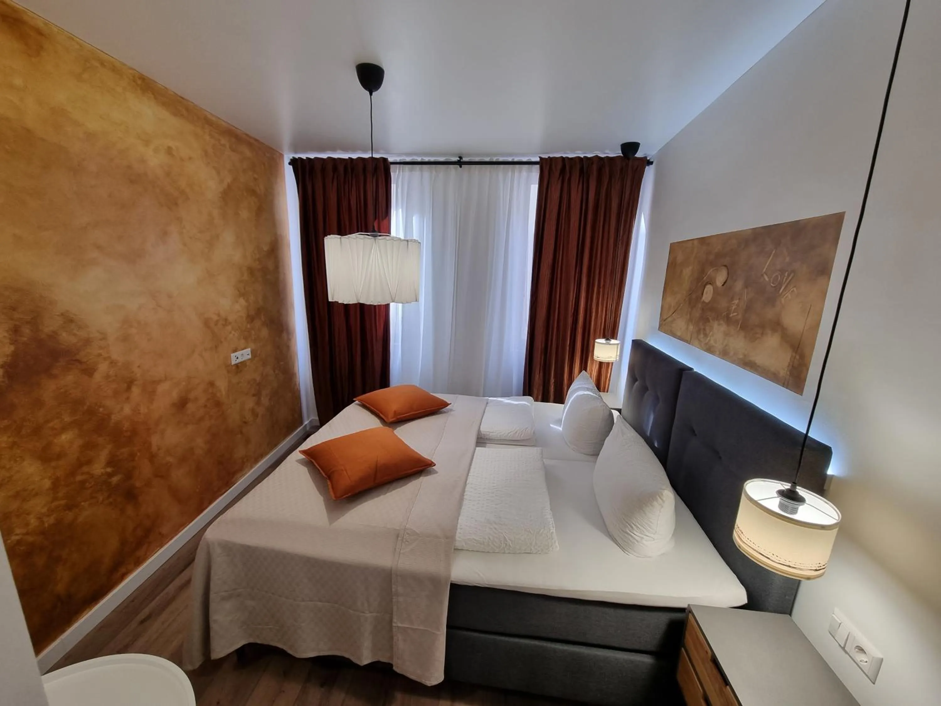 Photo of the whole room in Hotel Zur Post