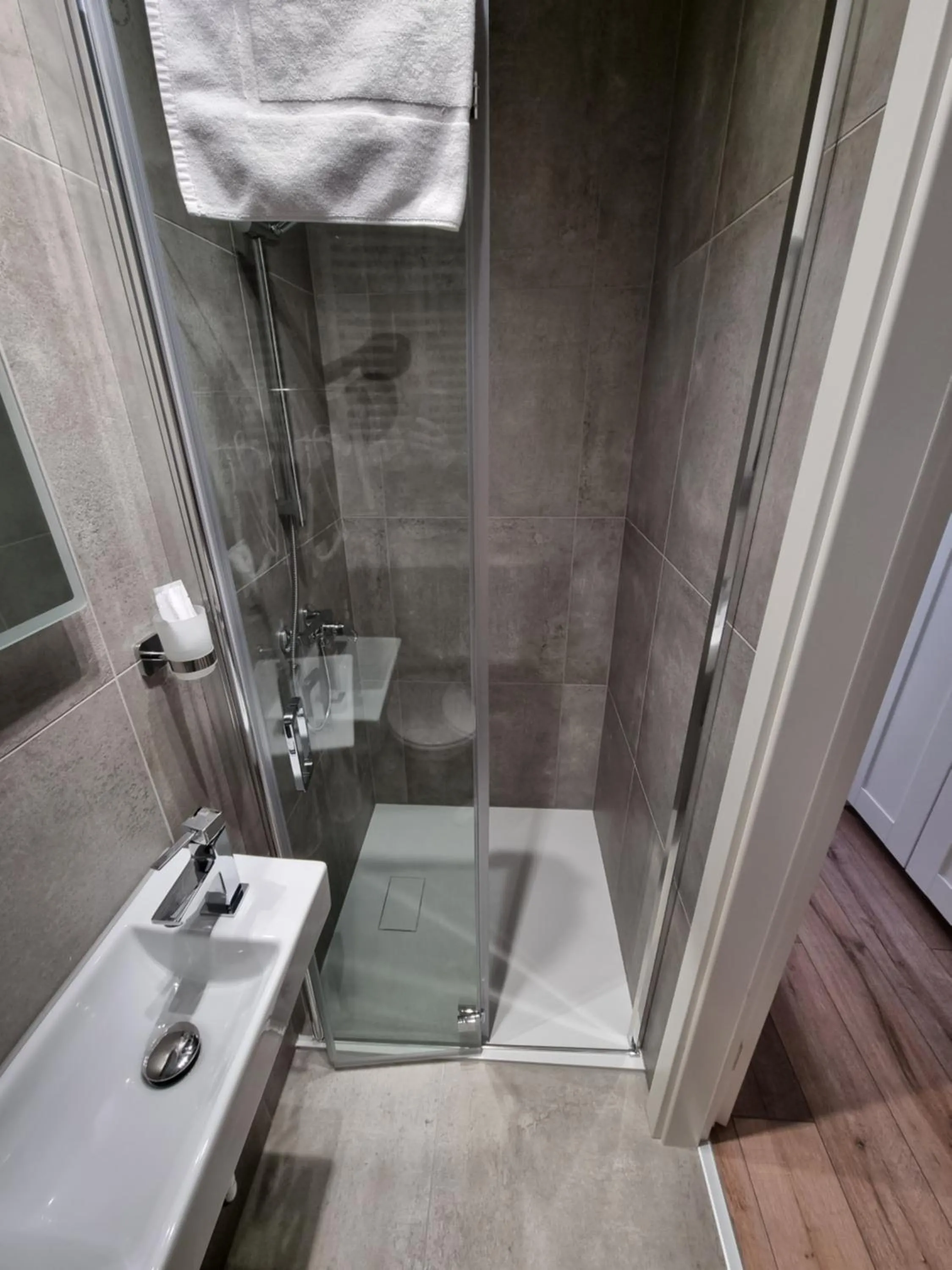 Bathroom in Hotel Zur Post