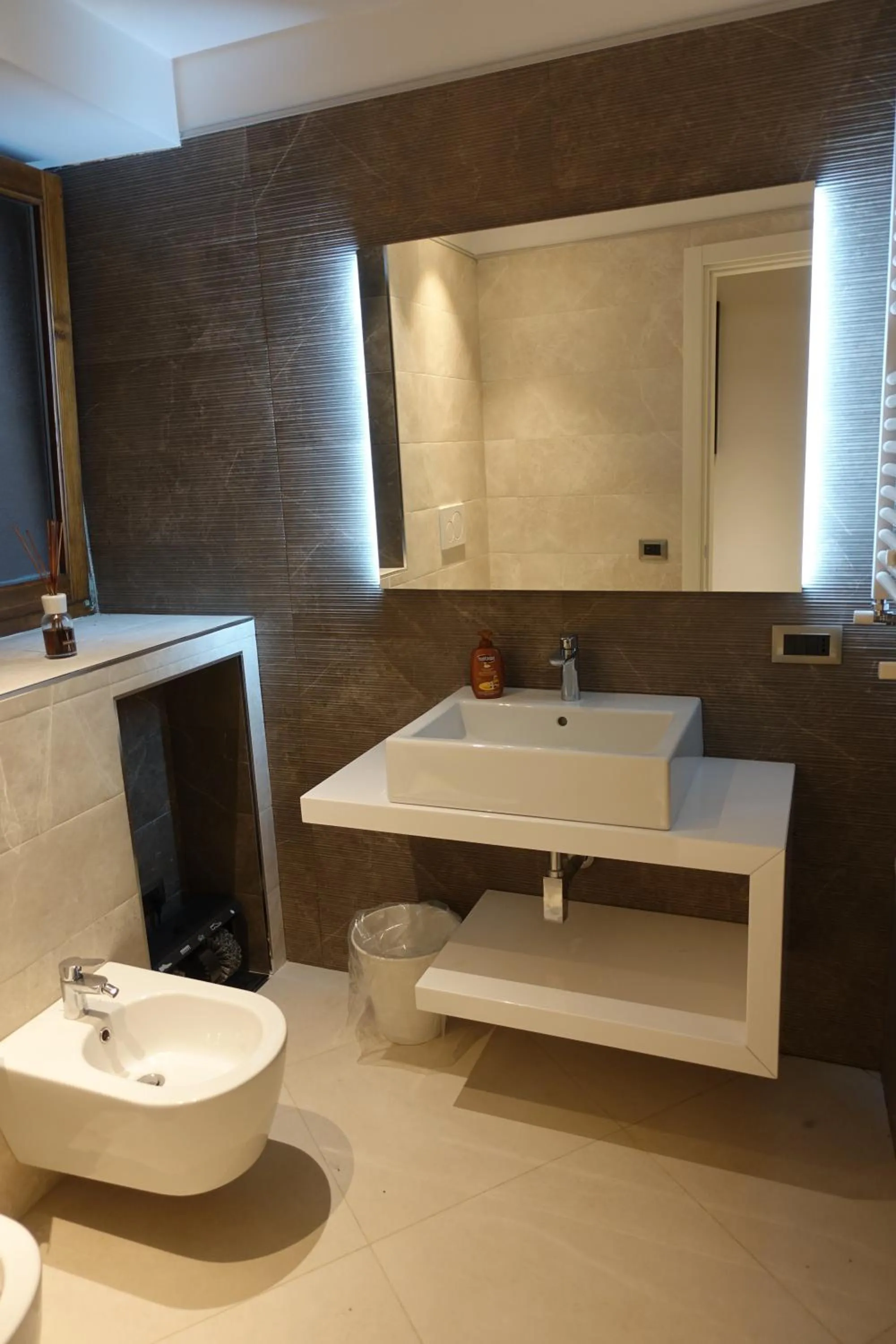 Toilet in ETNEA STYLE CATANIA LUXURY ROOMS