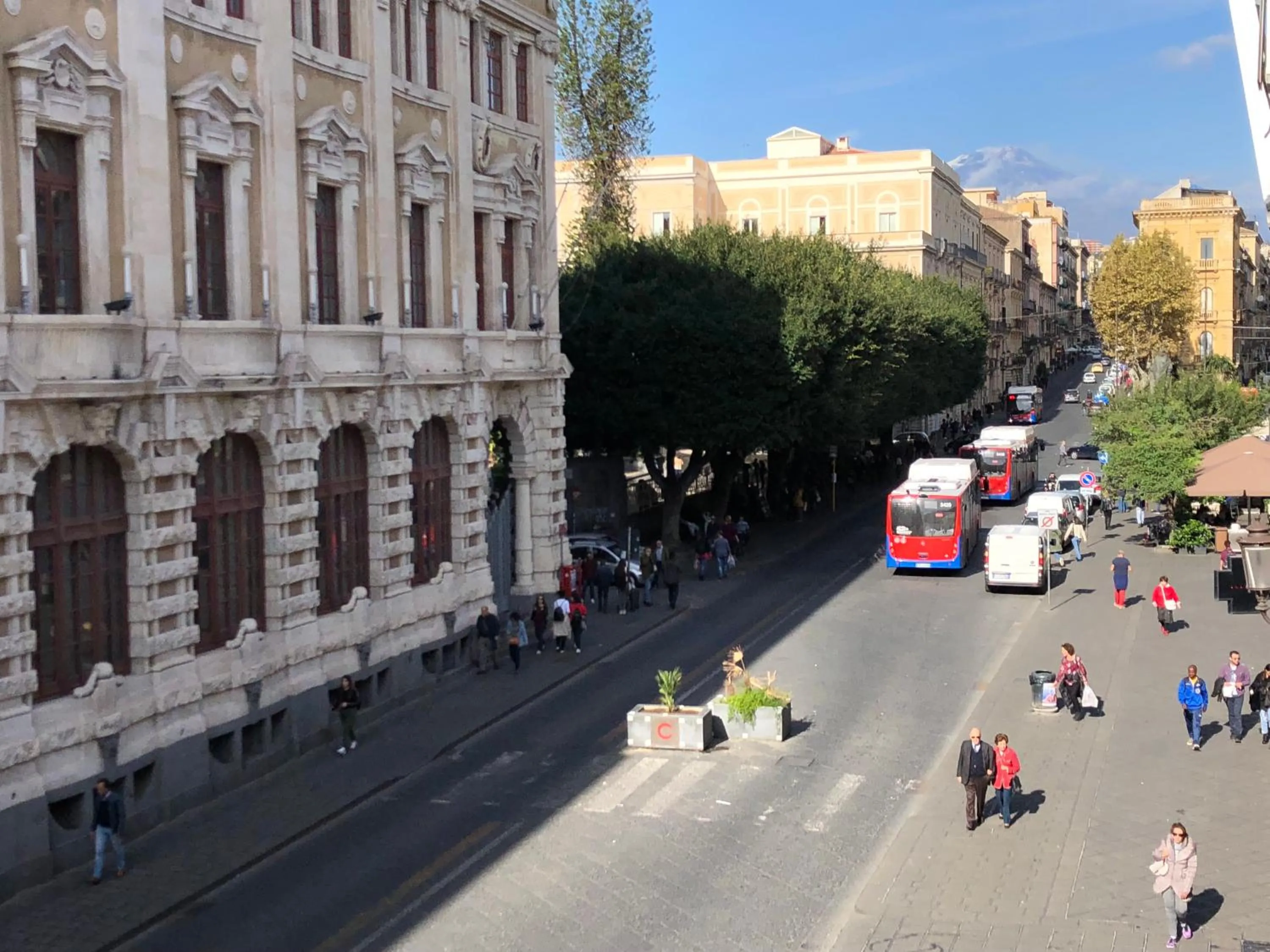 City view in ETNEA STYLE CATANIA LUXURY ROOMS