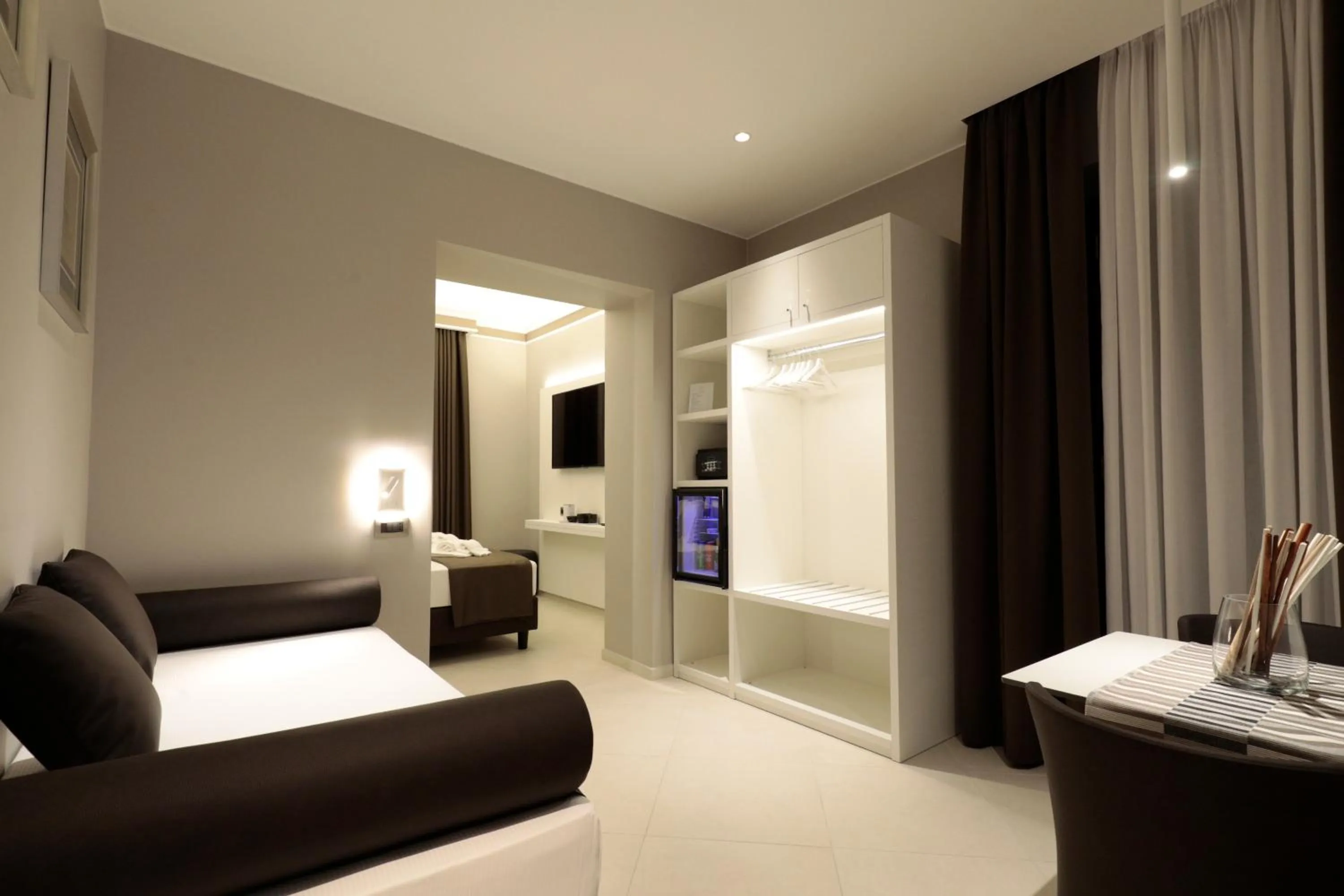 Communal lounge/ TV room, Bed in ETNEA STYLE CATANIA LUXURY ROOMS
