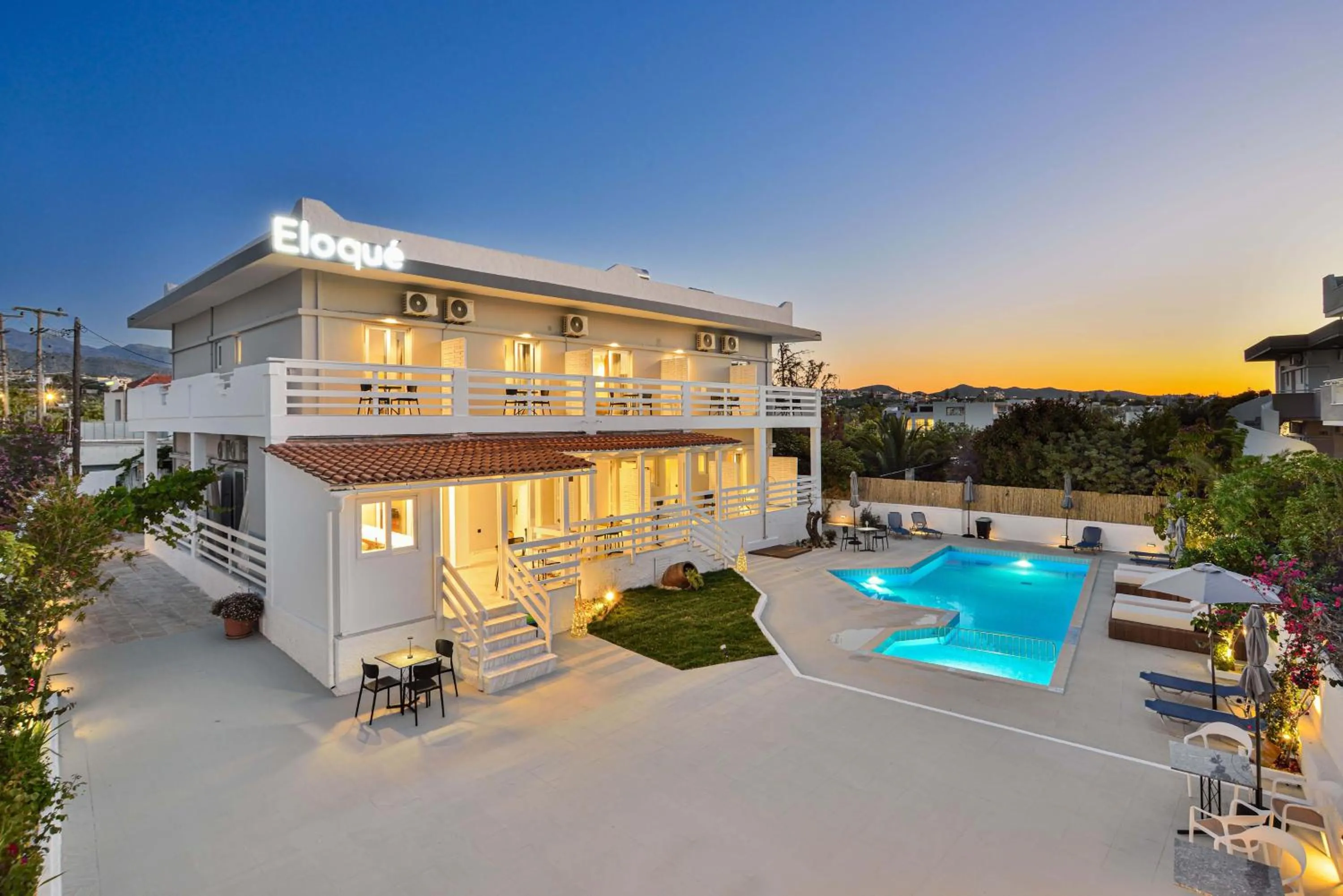 Property building in Eloque Simple living space