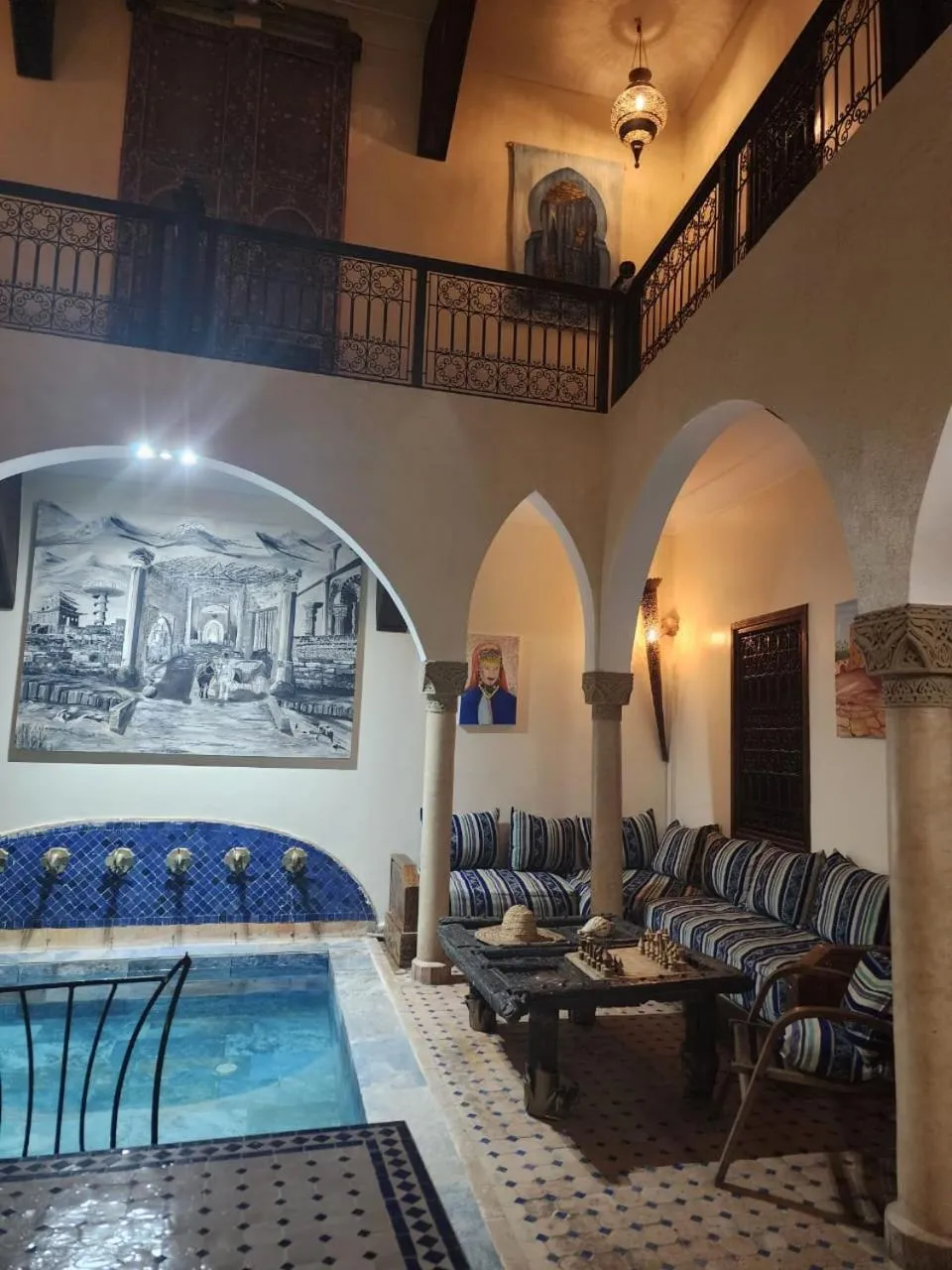 Swimming pool in Riad Rêve d Antan