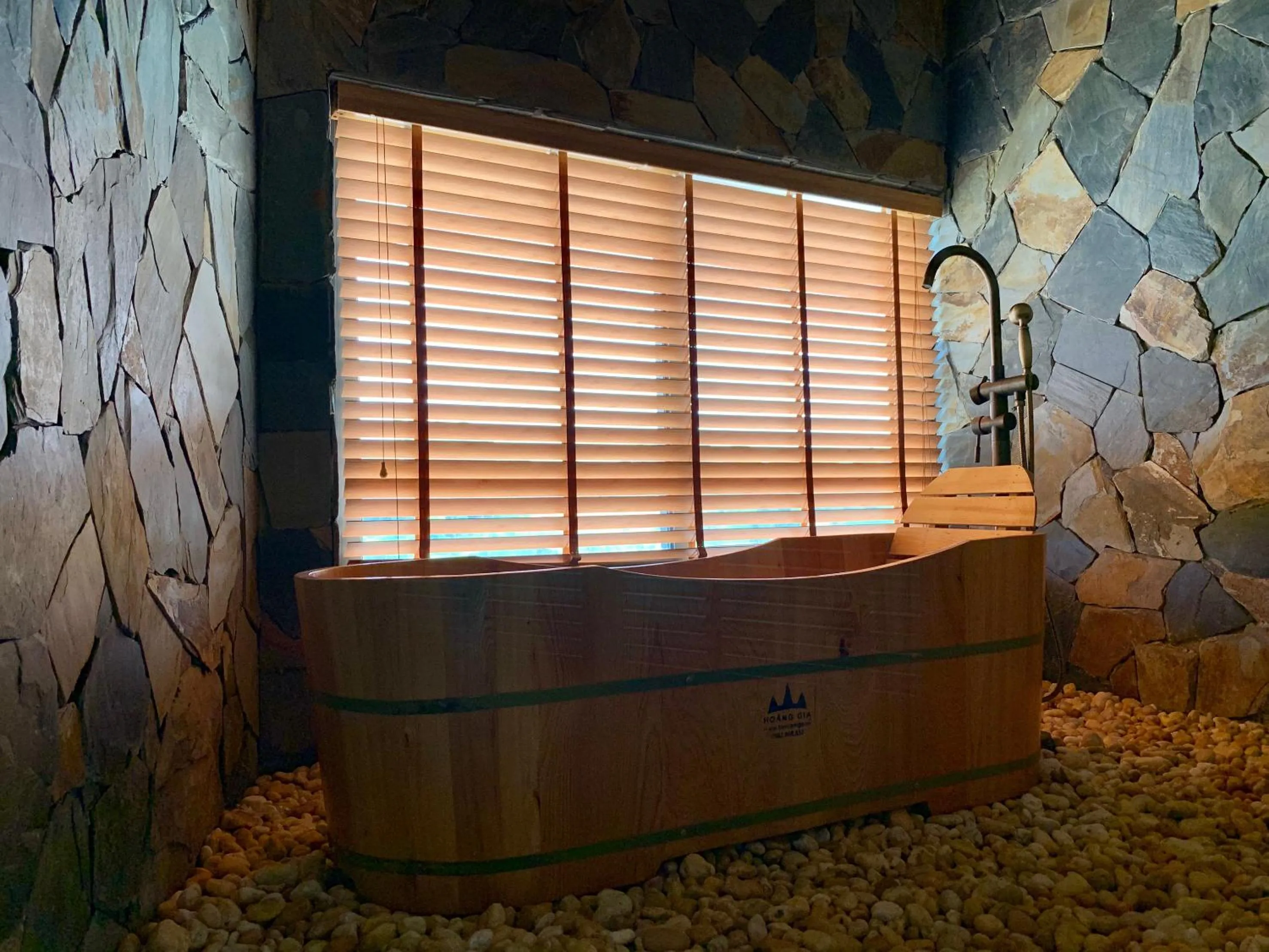 Bathroom in Tomodachi Retreat - Làng Mít