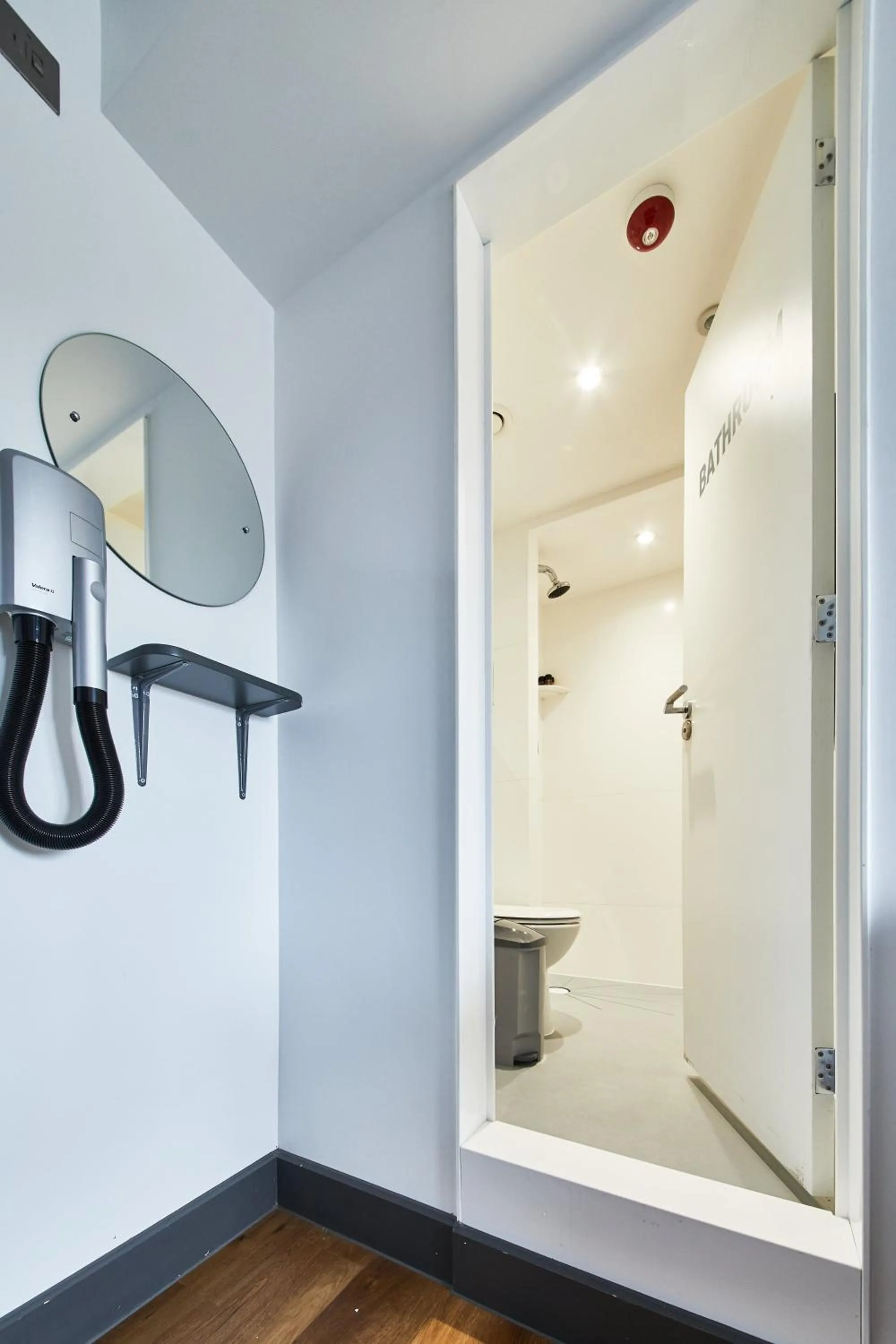 Bed in St Christopher's Inn London Bridge - The Village