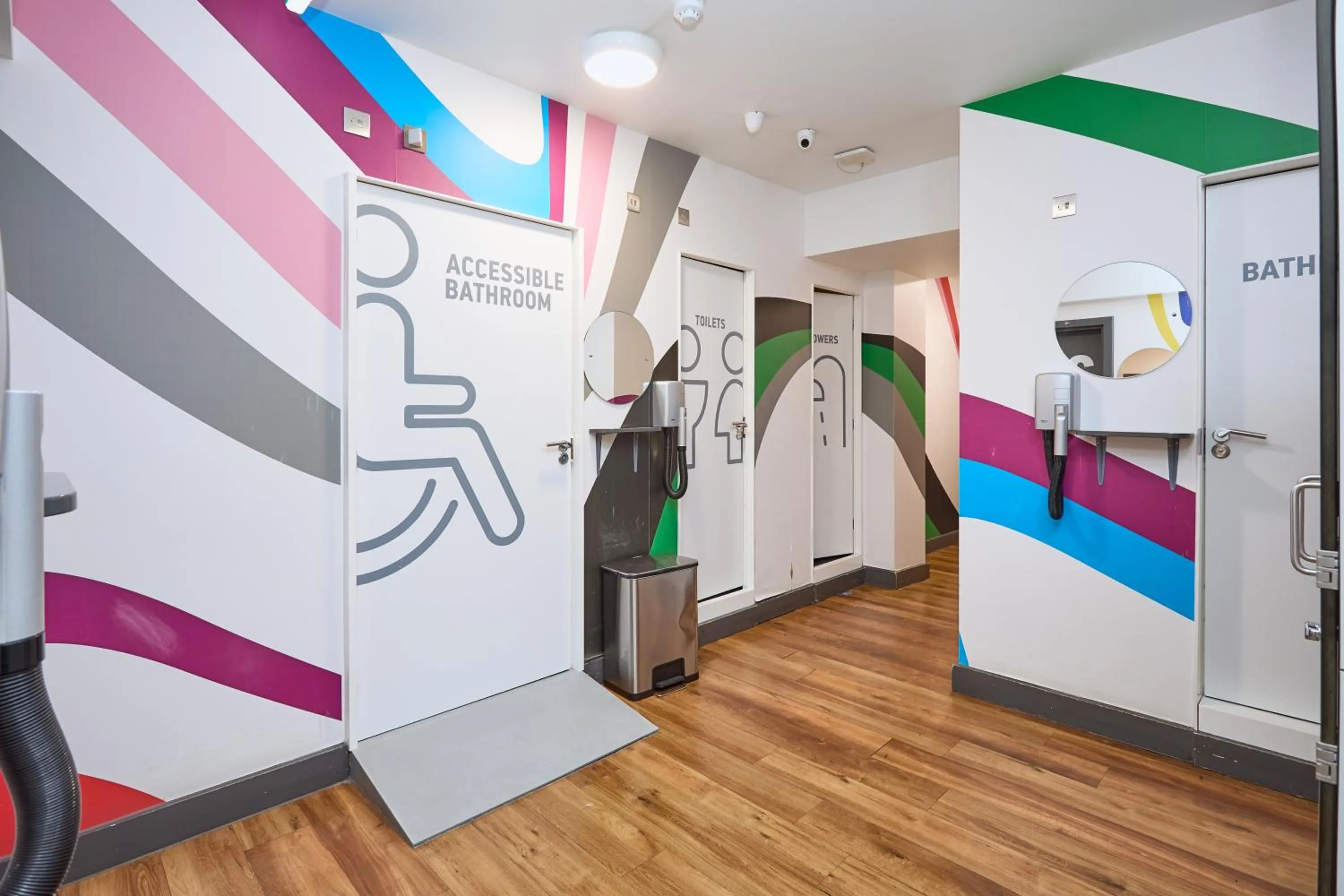 Bathroom in St Christopher's Inn London Bridge - The Village