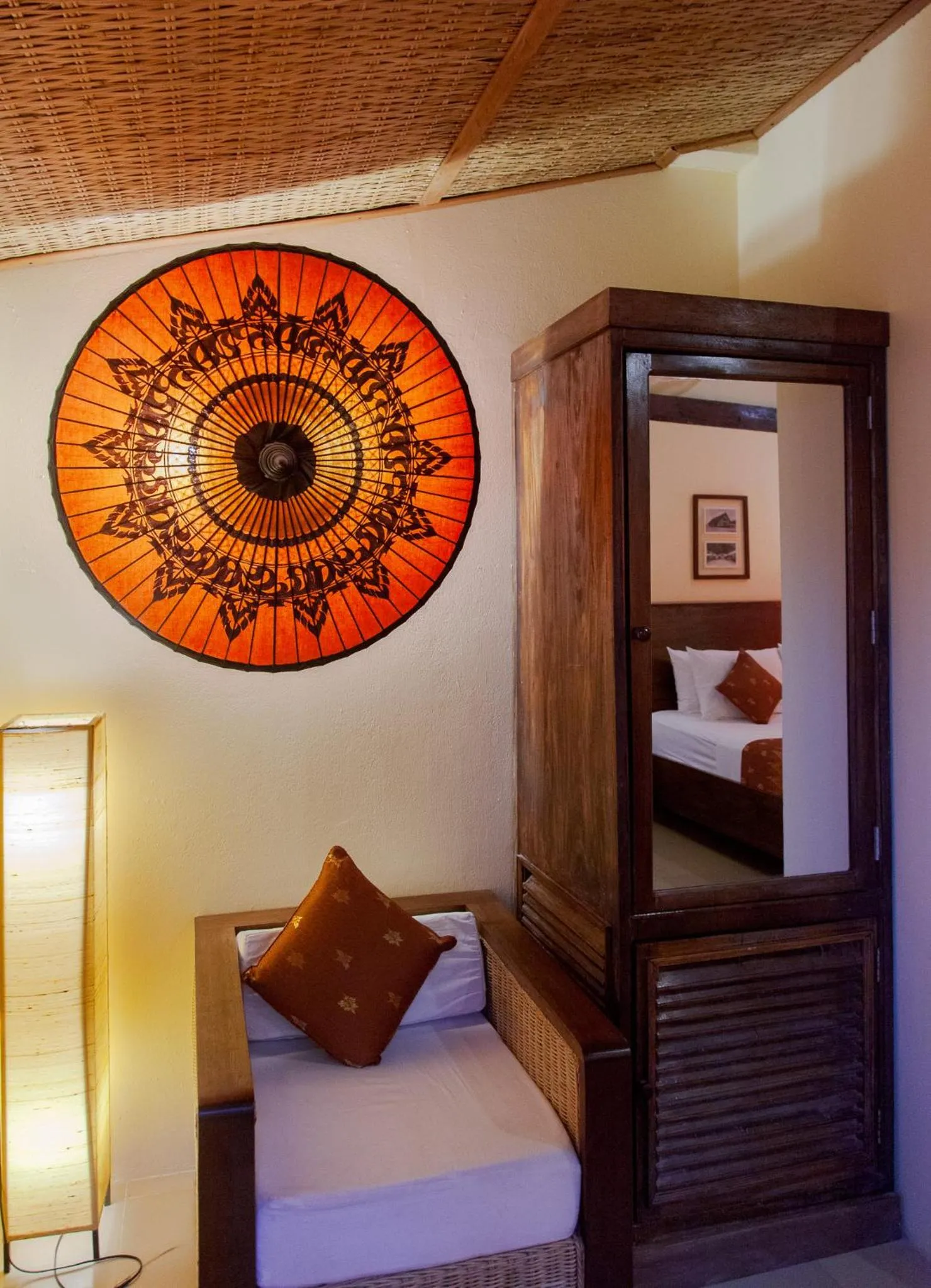 Decorative detail, Bed in Rikitikitavi