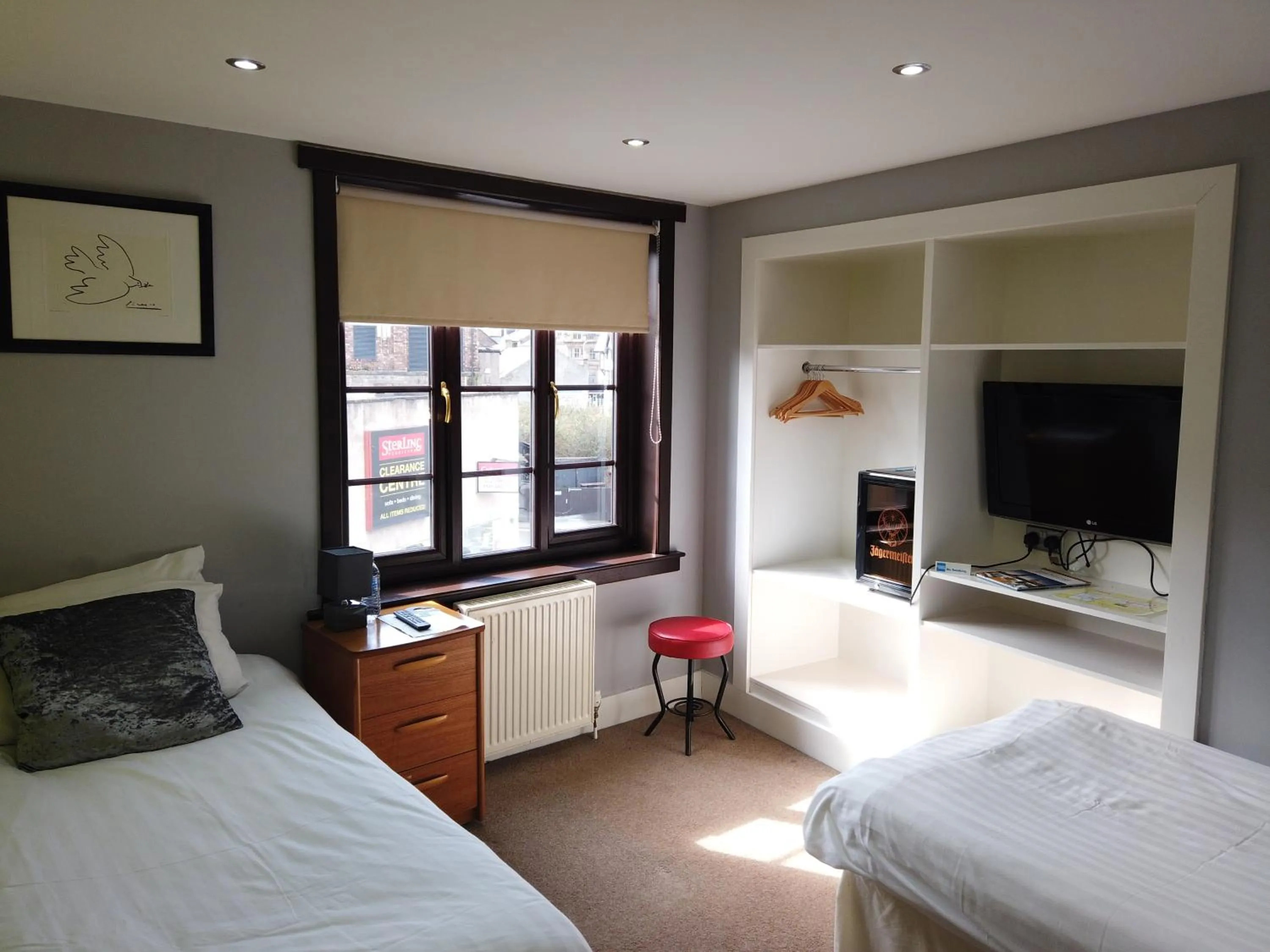 Bed in The Orchard Hotel