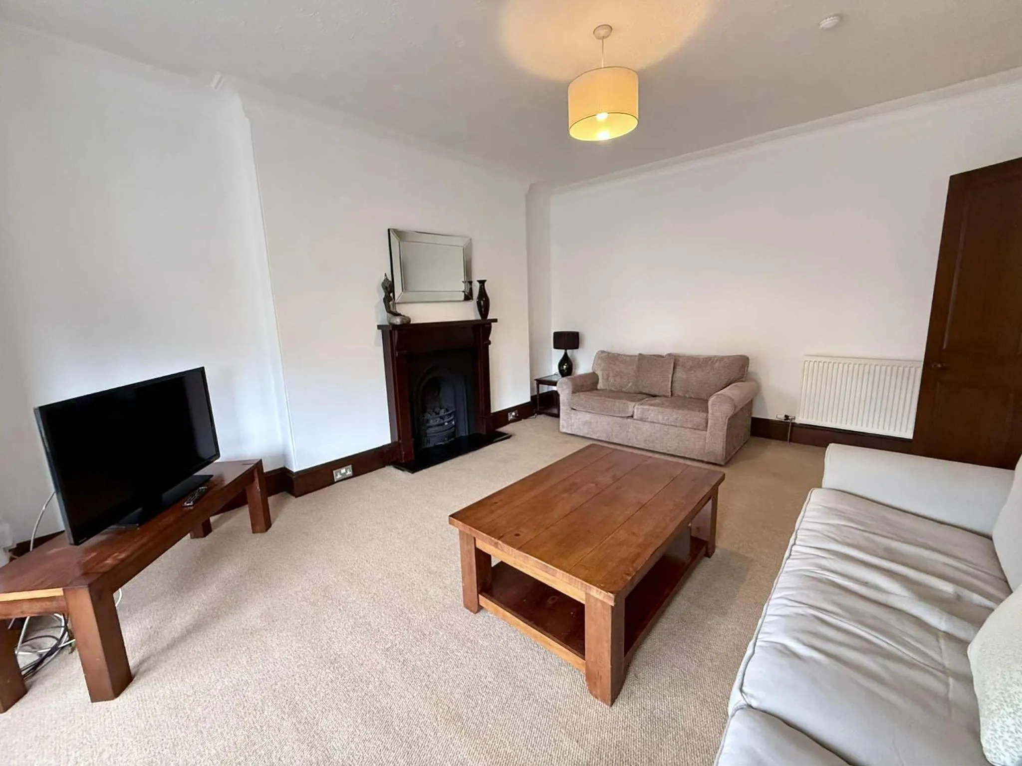 Bed in The Orchard Hotel