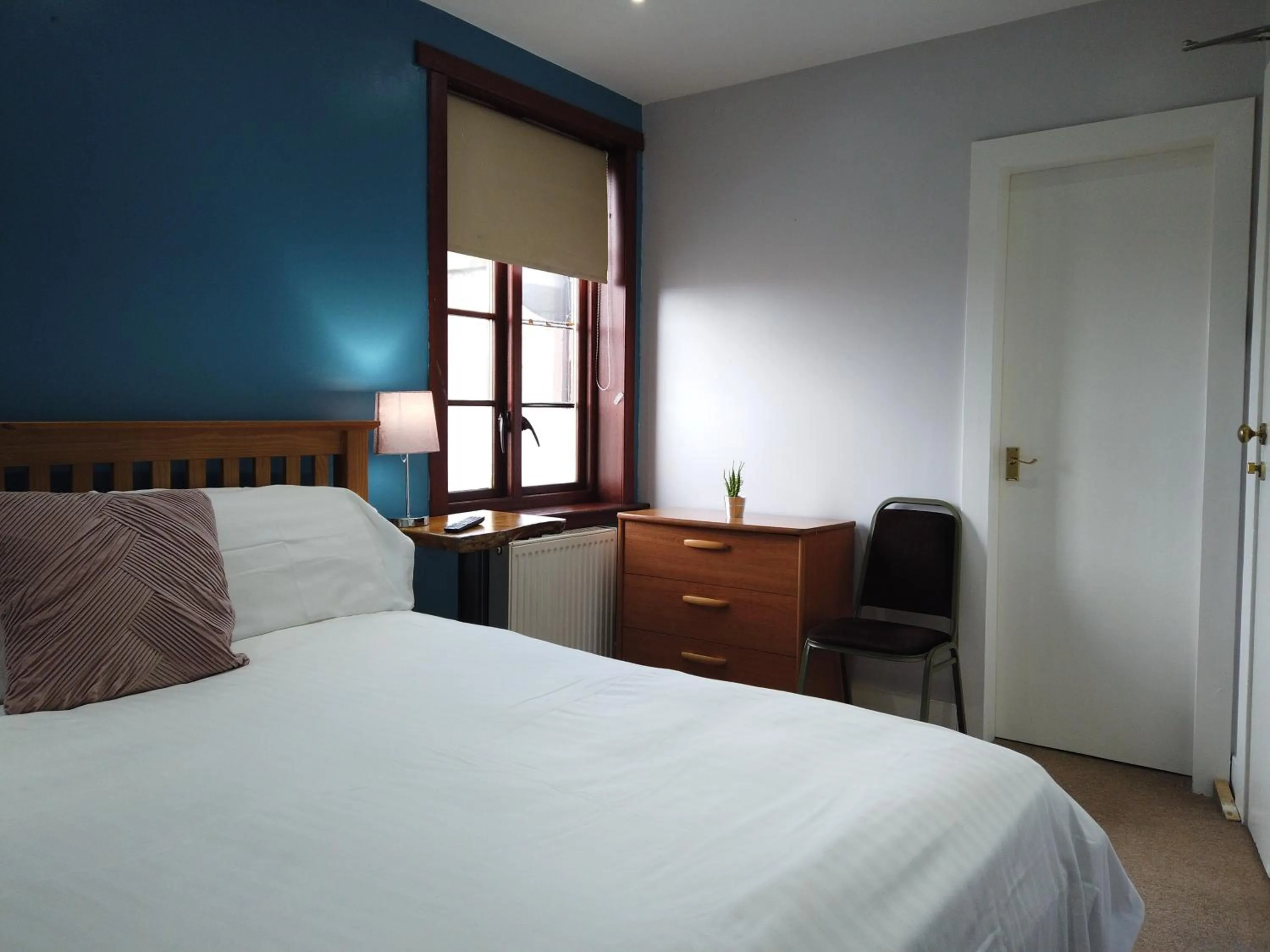 Bed in The Orchard Hotel