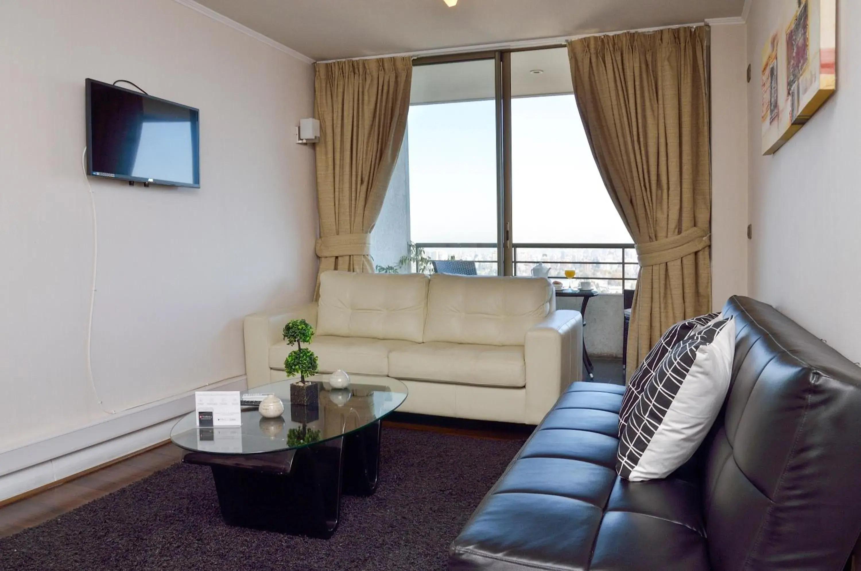 Three-Bedroom Apartment in Norus Las Condes Three-Bedroom Apartment in Norus Las Condes